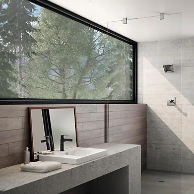 Zura Single Hole Bathroom Faucet with Drain Assembly