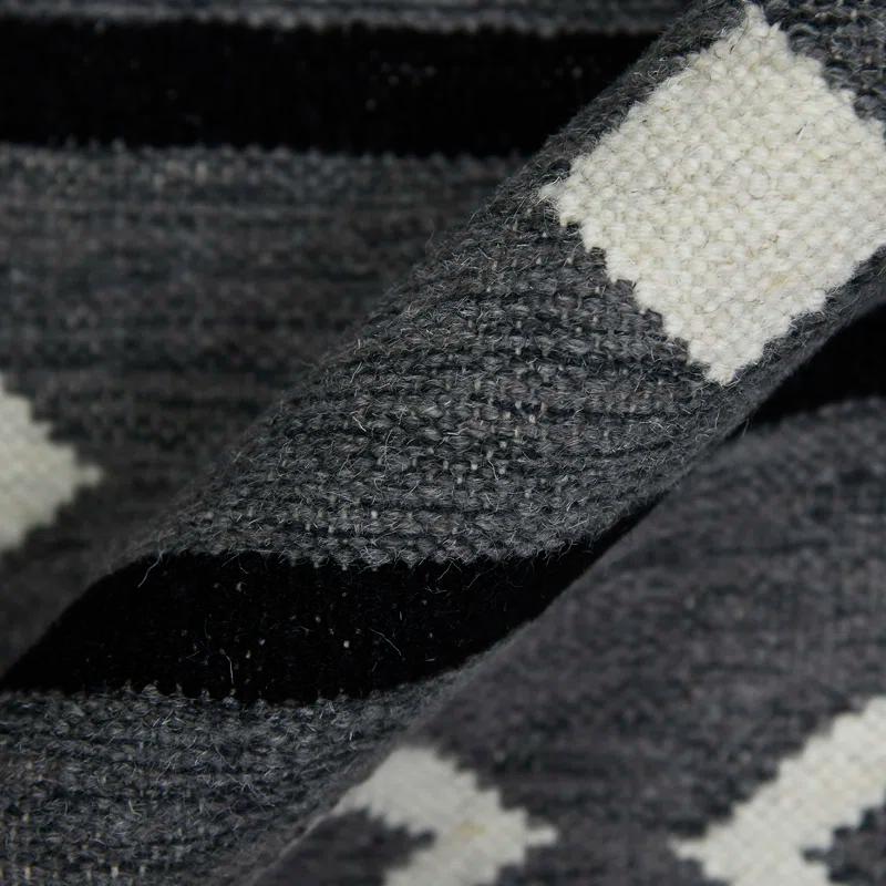 Union Rustic Oneil Moroccan Handmade Wool Gray Area Rug