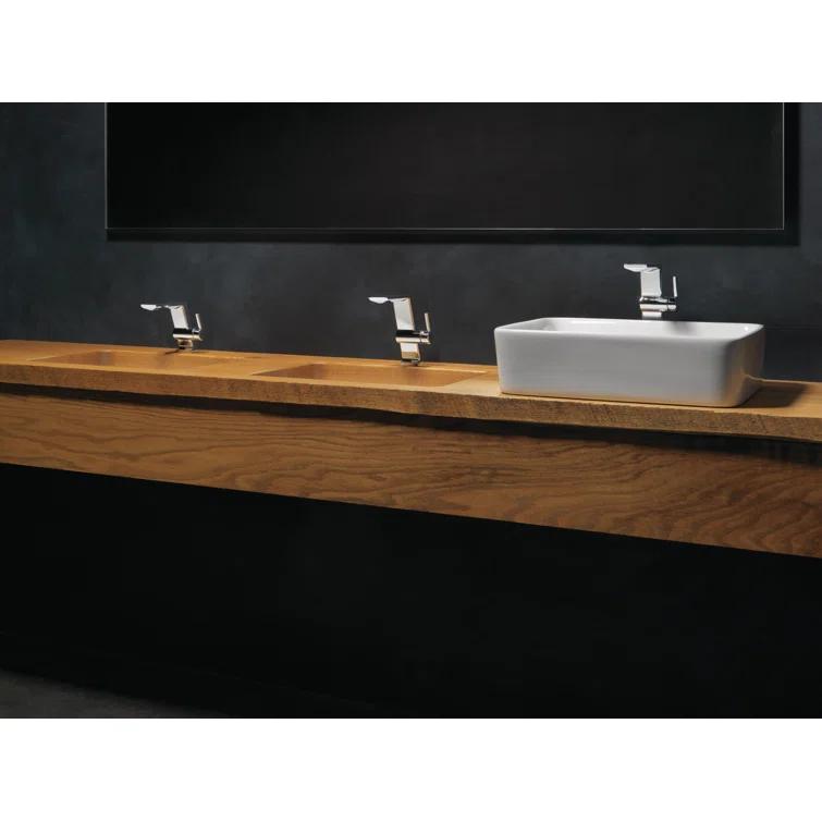 Pivotal Single Hole Bathroom Faucet with Drain Assembly and DIAMOND™ Seal Technology