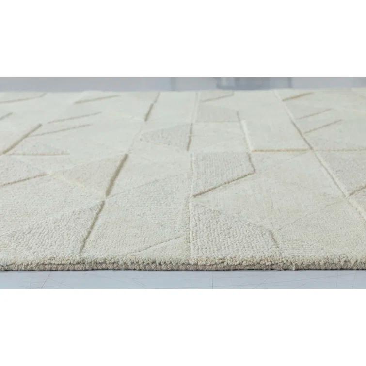 NuStory Essential Ridge 5' x 8' Hand-Tufted Wool Area Rug in Ivory