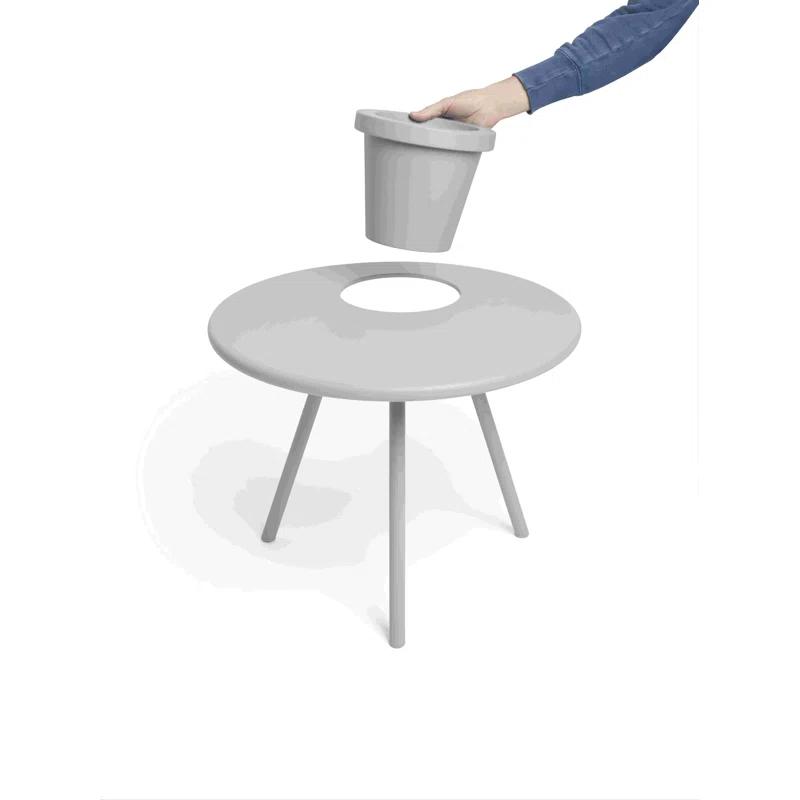 Bakkes 3 Leg End Table