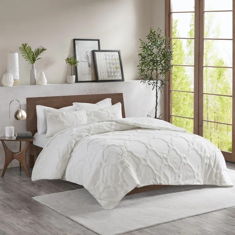 Pacey 3 Piece Tufted Cotton Chenille Comforter Set