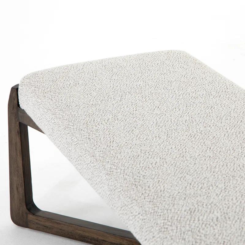 Gerardo Bench