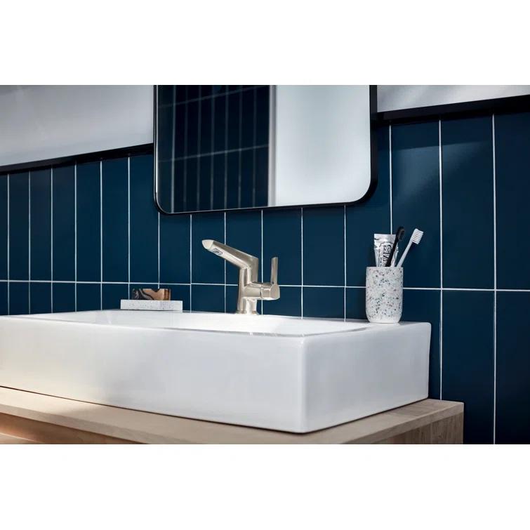 Galeon Single Hole Bathroom Faucet with Drain Assembly