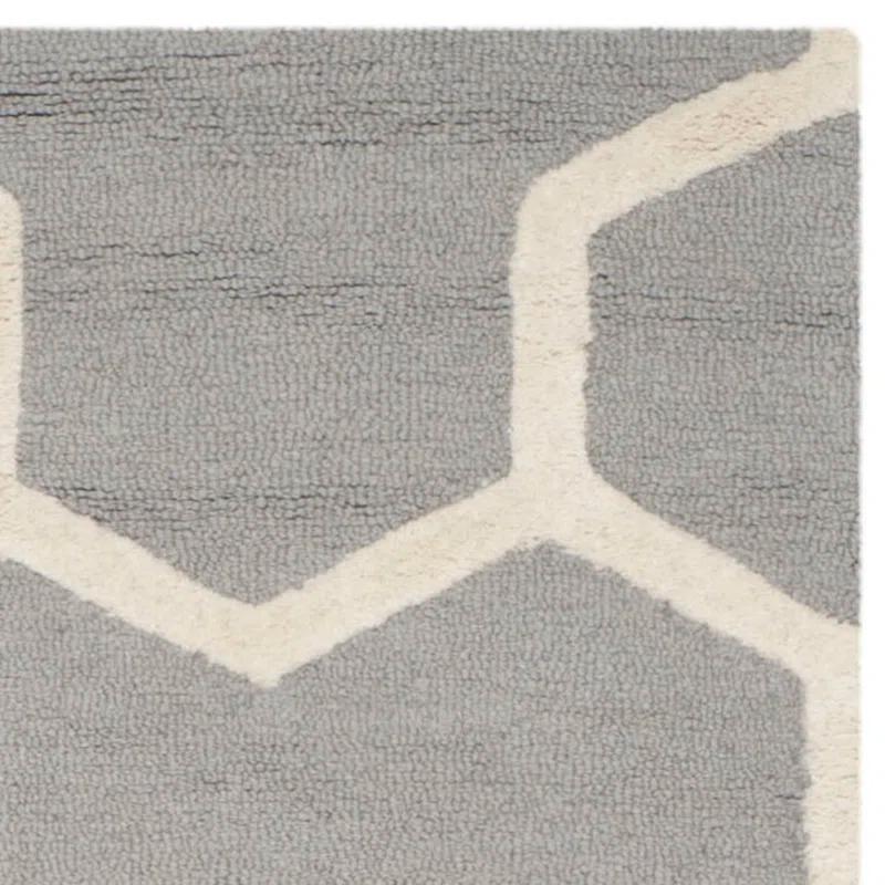 Safavieh Cambridge Hand Tufted Wool Geometric Rug