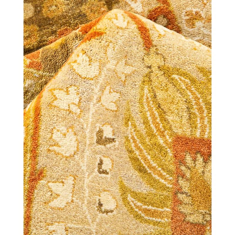 One-of-a-Kind 8' 0" X 10' 2" 2000s Area Rug in Sand