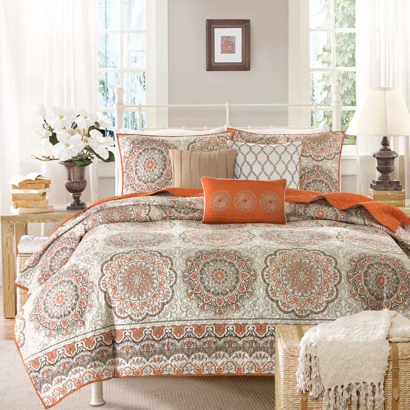 6 Piece Reversible Quilt Set with Throw Pillows