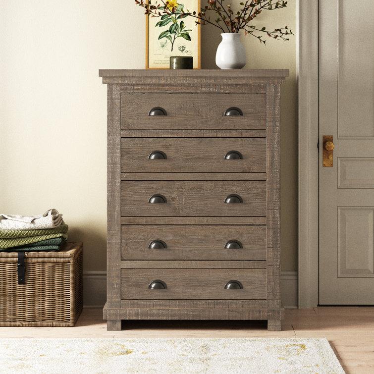 Wolferstorn 5 - Drawer Dresser