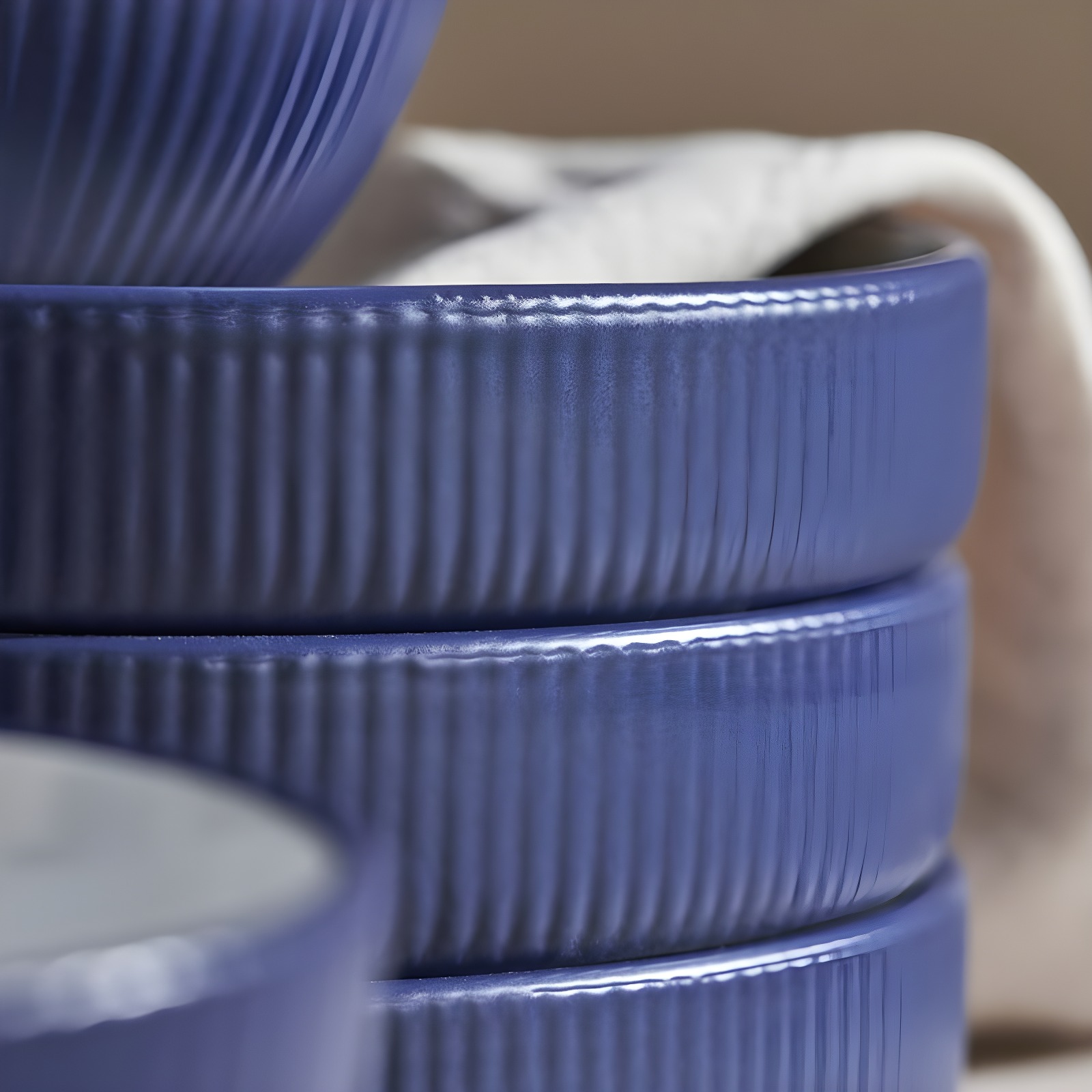 Christian Siriano Larosso 12-Piece Dinnerware Set with Dinner Bowls and Pasta Bowls, Stoneware