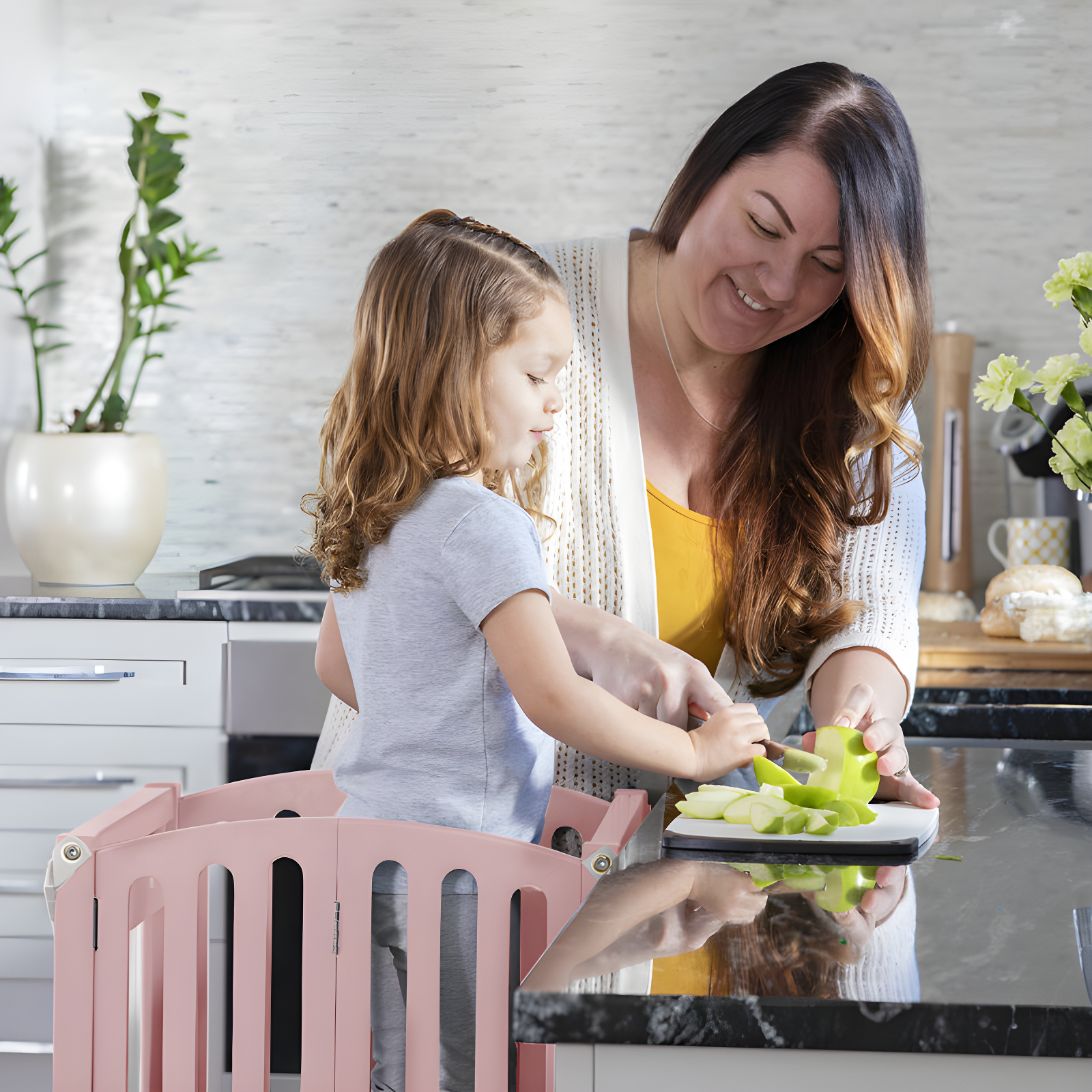 Guidecraft Contemporary Kitchen Helper Foldable Step Stool