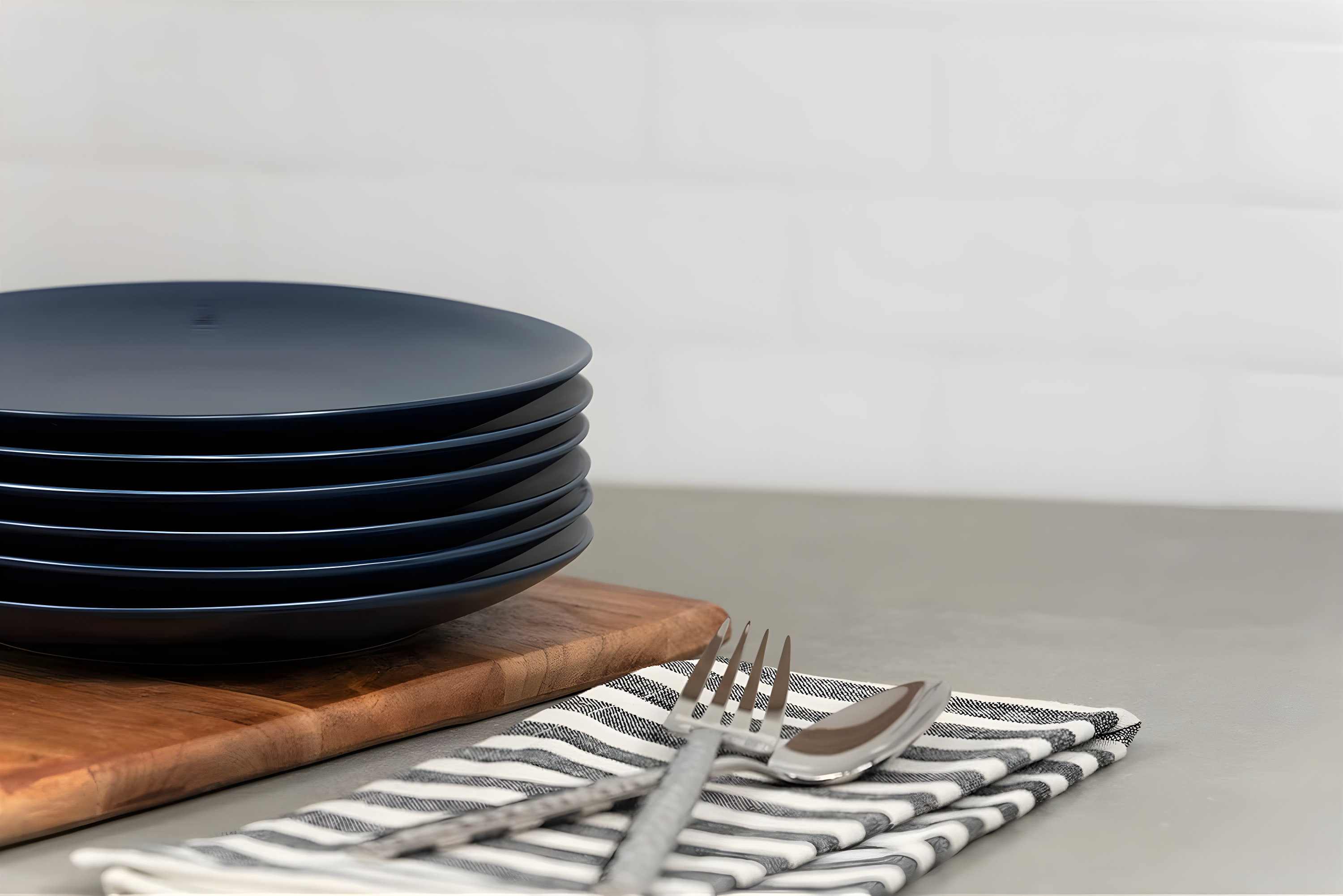 Wazee Matte 7.75" Salad Plate