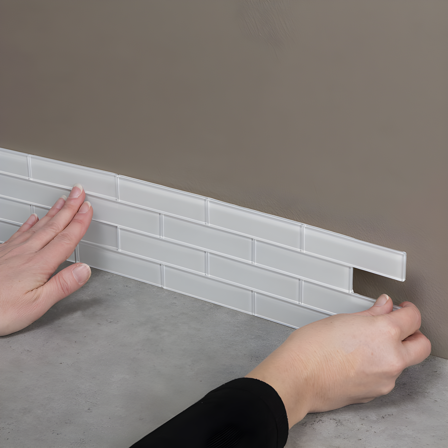 Aspect Aspect Peel and Stick Matted Glass Backsplash Kit in Frost for Kitchen and Bathrooms (15 sq ft Kit)