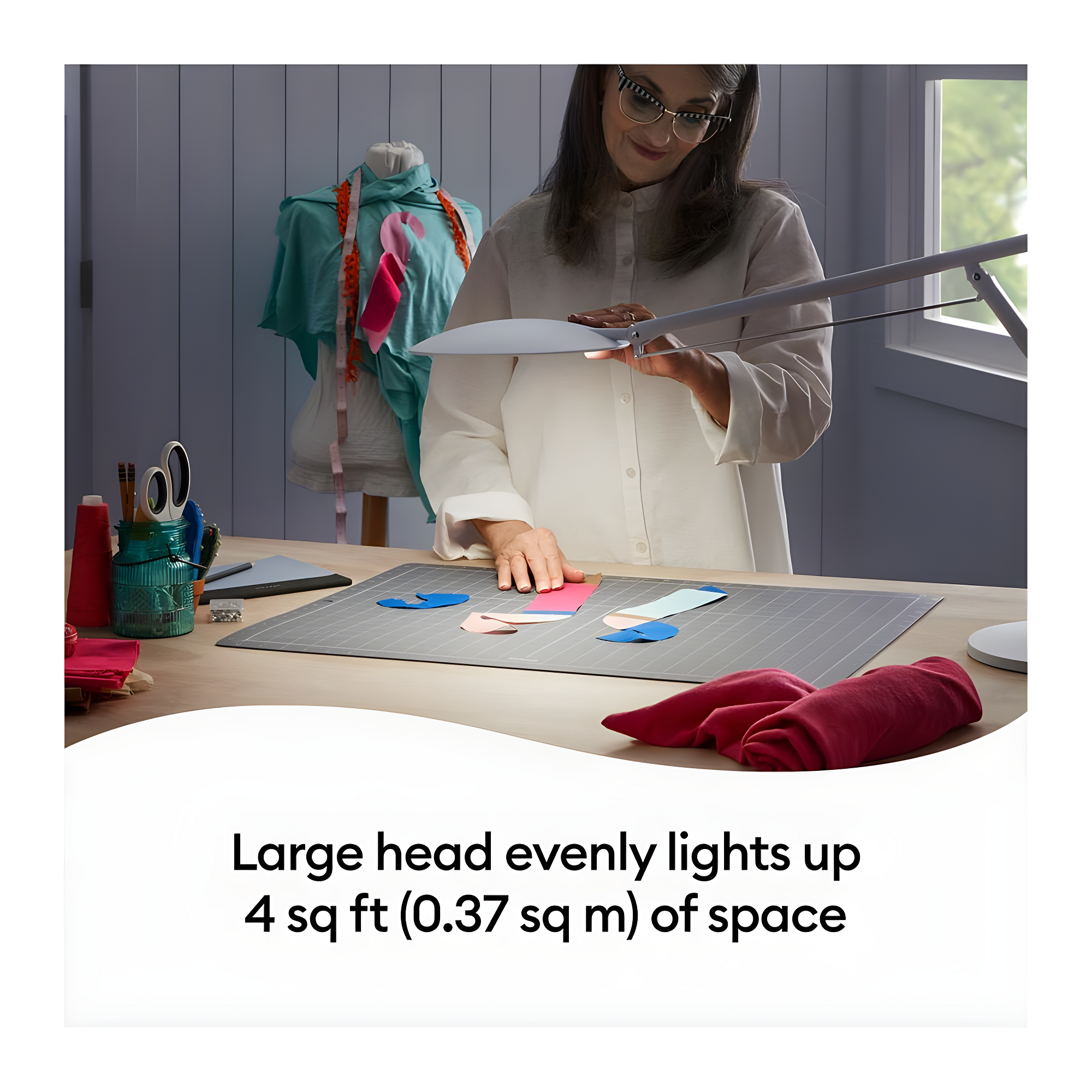 Cricut Bright 360 Floor Craft Lamp