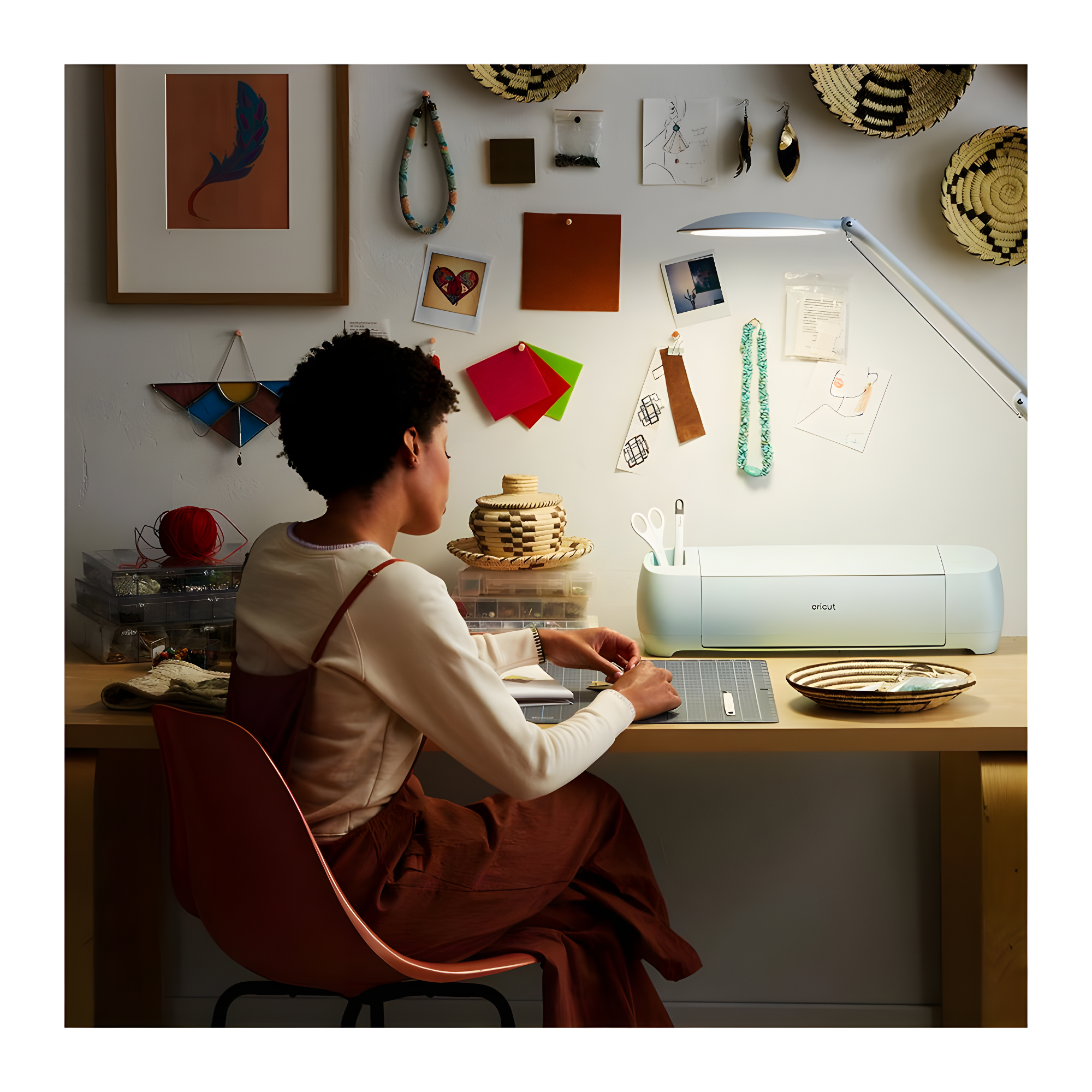 Cricut Bright 360 Floor Craft Lamp