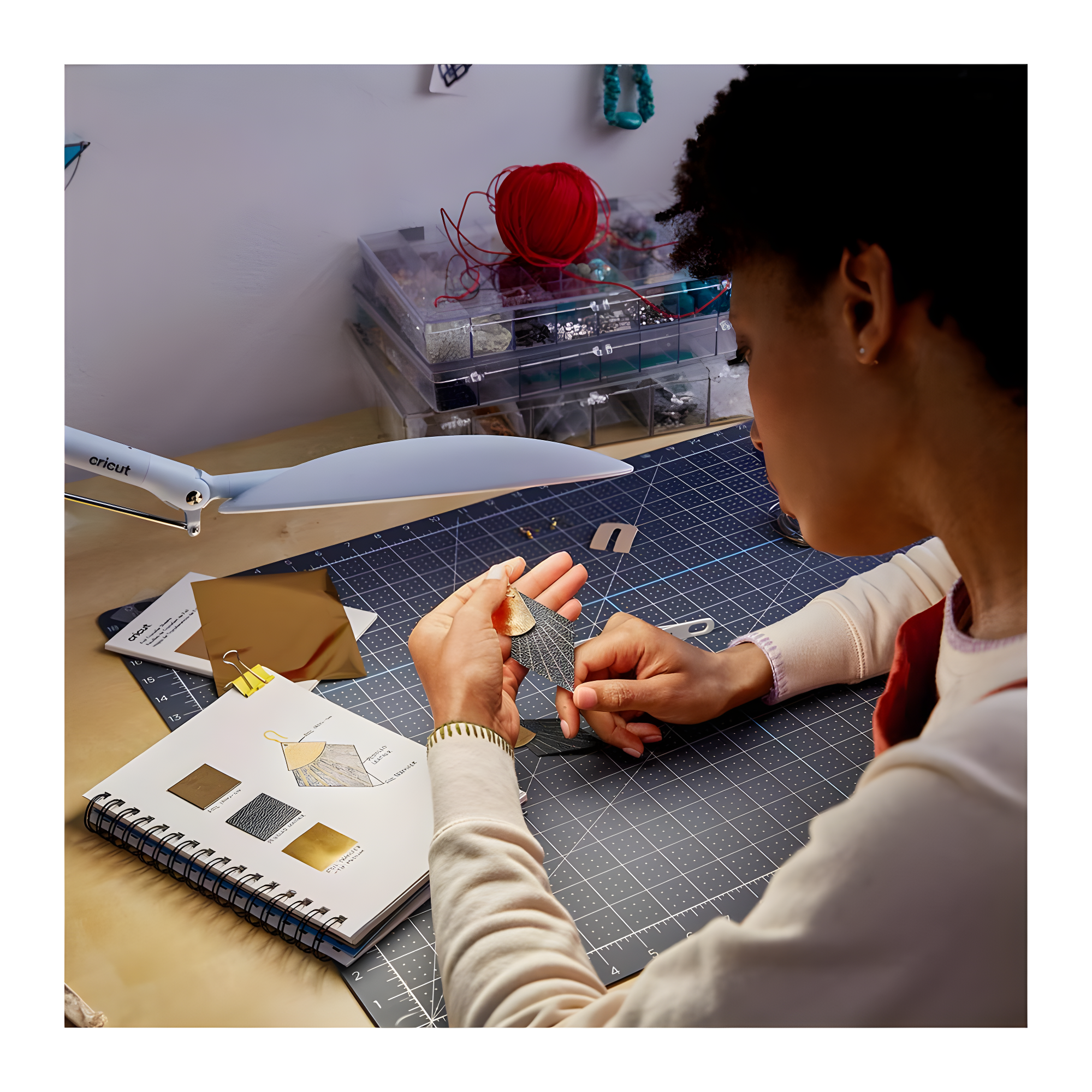 Cricut Bright 360 Floor Craft Lamp