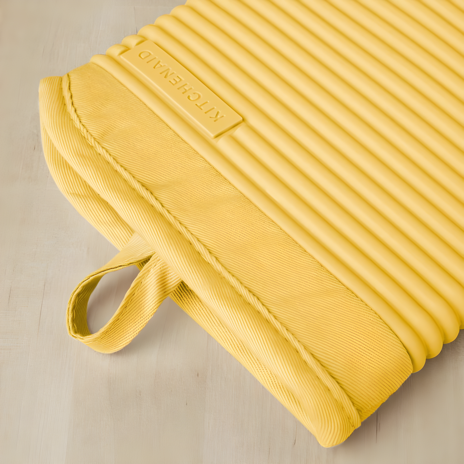 KitchenAid® KitchenAid Ribbed Soft Silicone Oven Mitt (Set of 2)