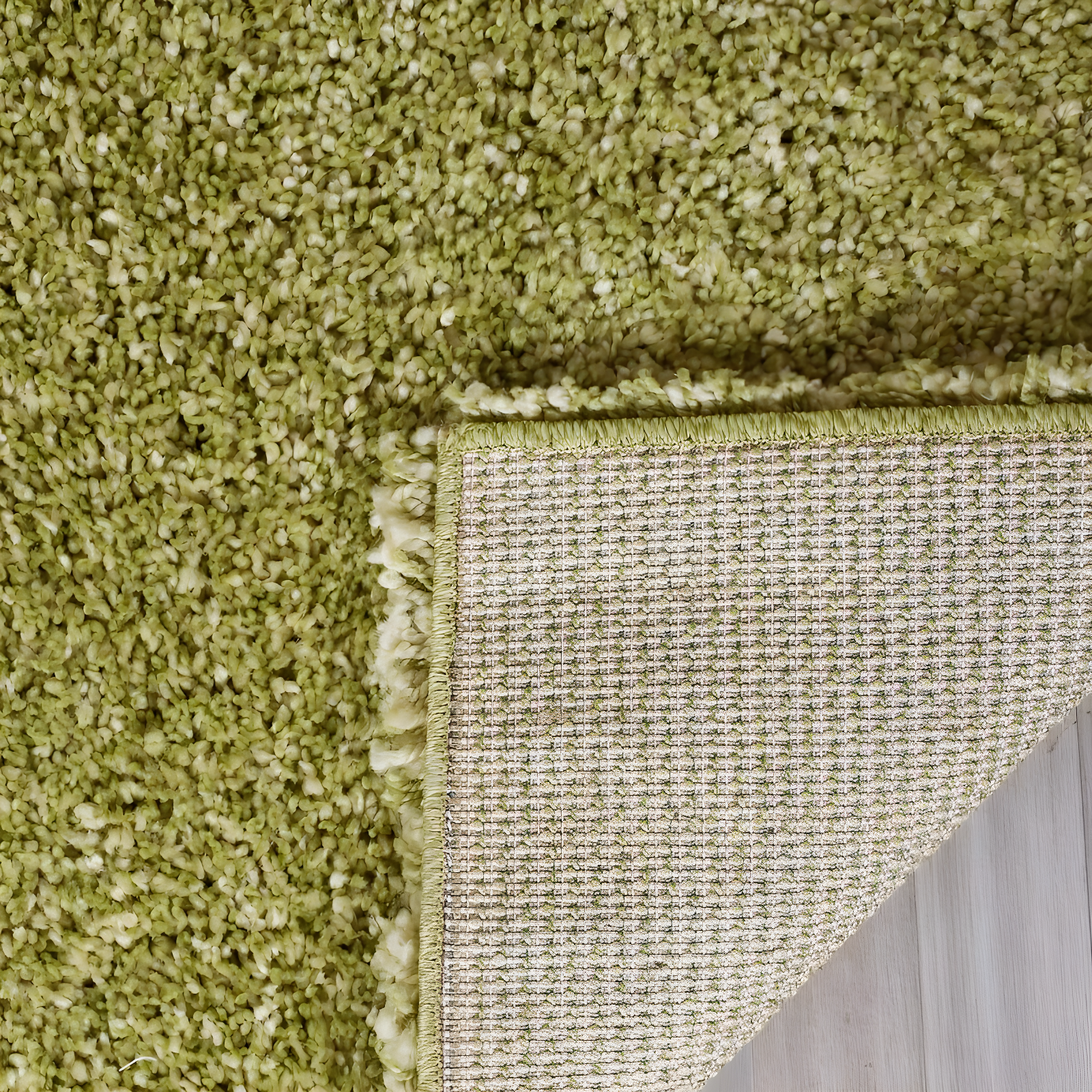 California Shag SG151 Power Loomed Indoor Area Rug - Green - 6'7"x9'6" - Safavieh