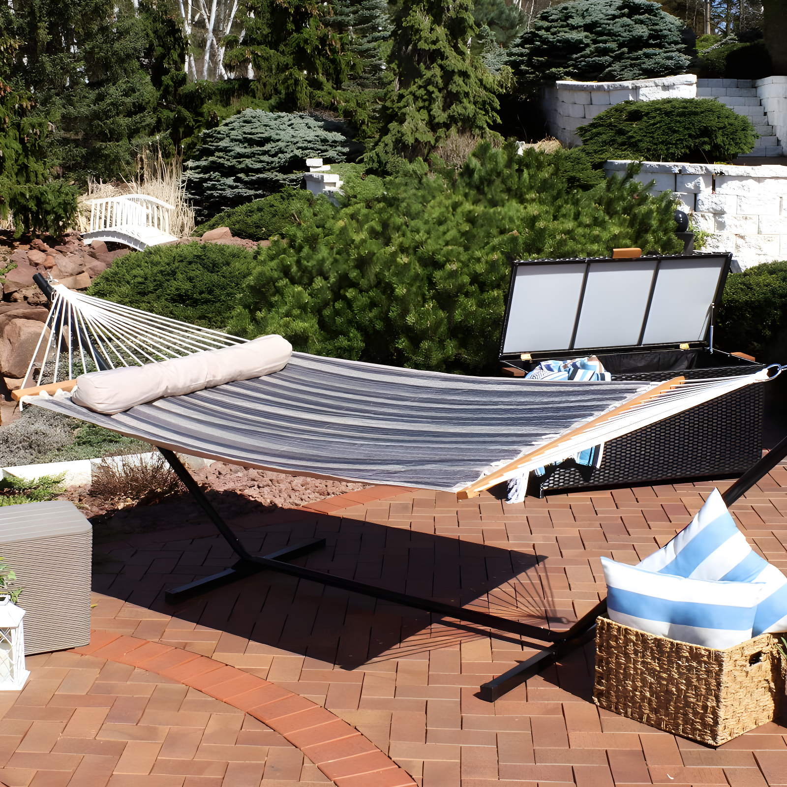 2-Person Quilted Polyester Spreader Bar Hammock