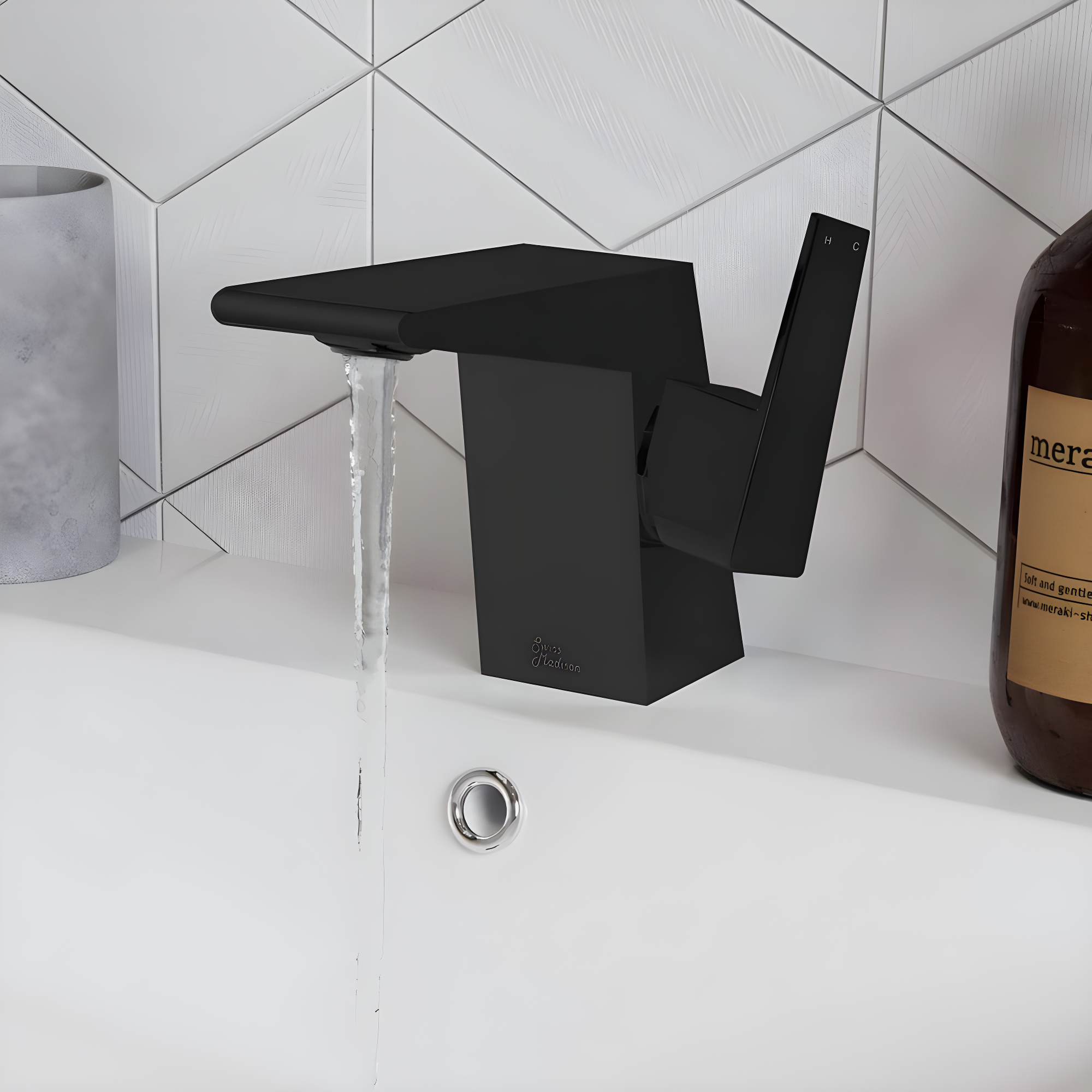 Carre Single Hole, Single-Handle, Bathroom Faucet