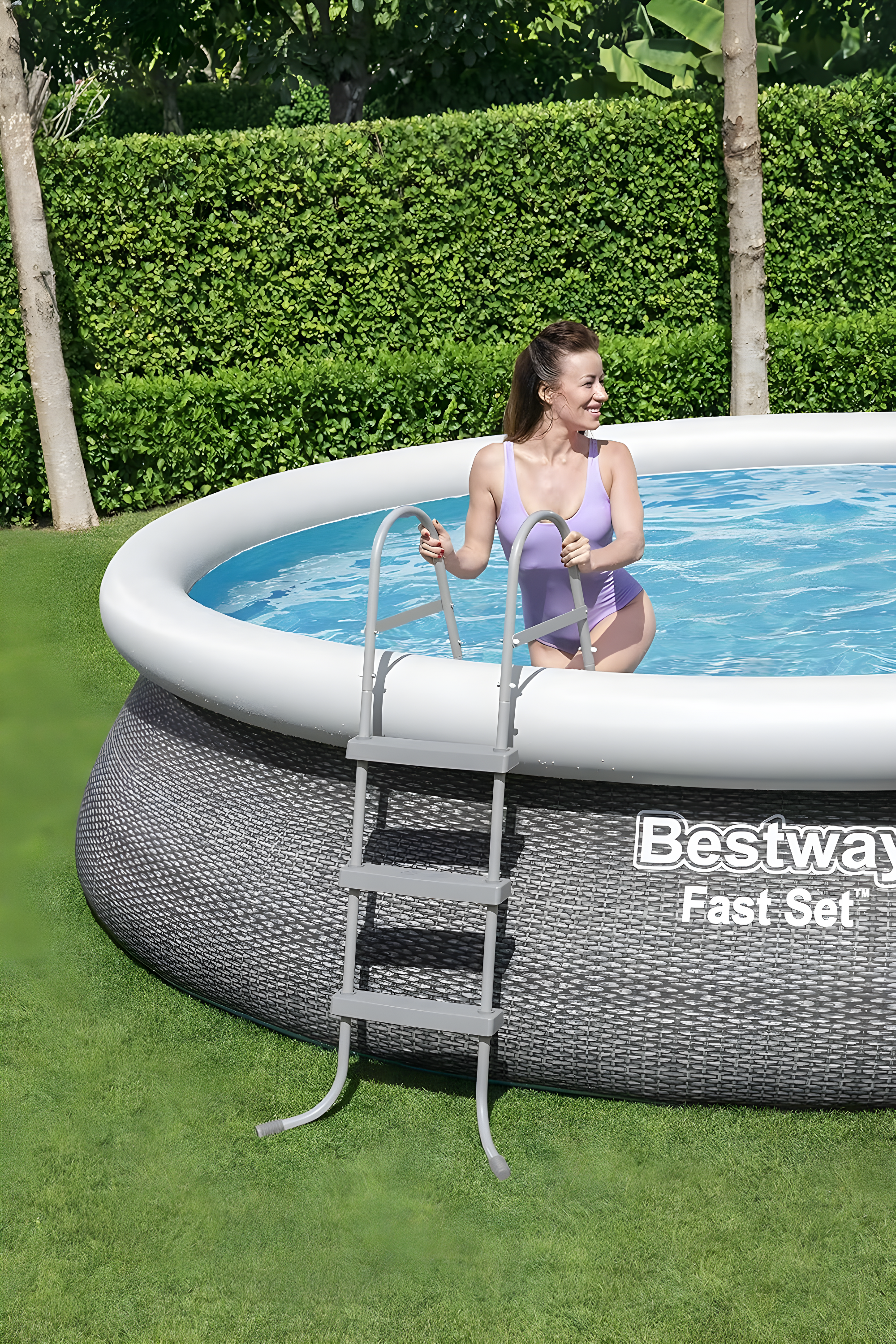Bestway Plastic Round Inflatable Pool H x W x L