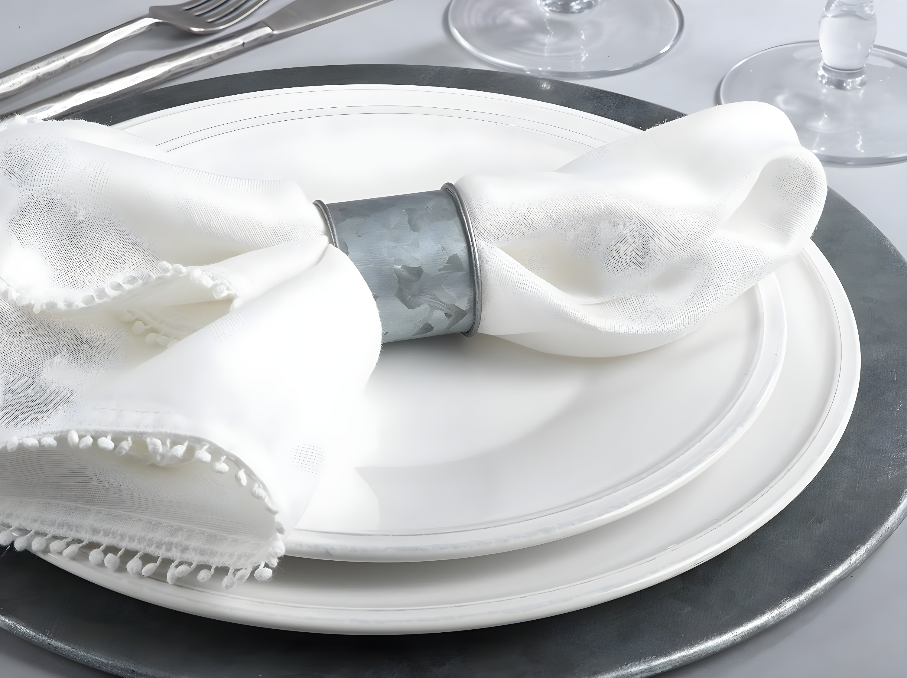 Saro Lifestyle Silver Galvanized Design Industrial Style Metal Napkin Ring Set of 4