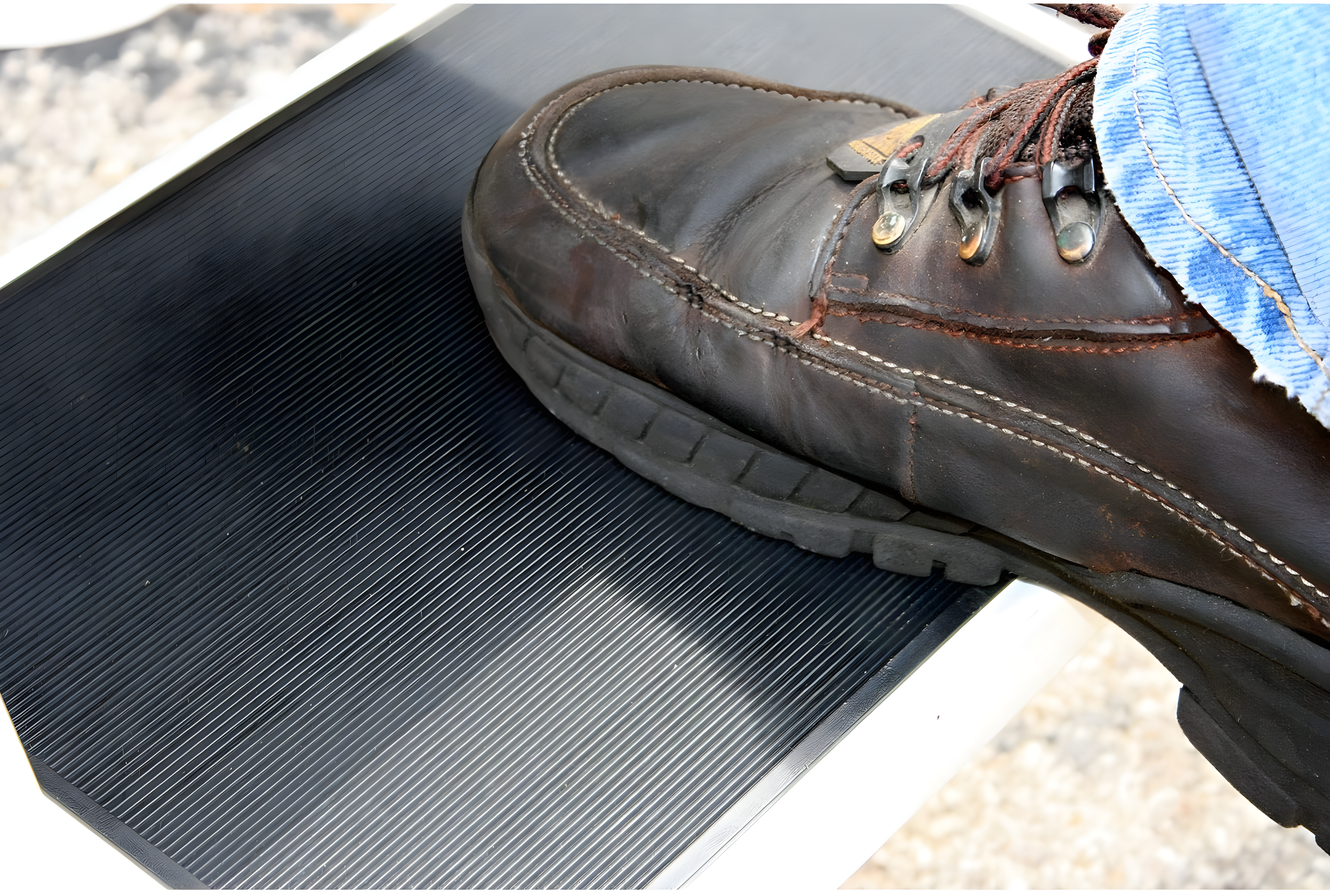 AmeriHome Black and White Two-Step Metal Utility Stool for Home Maintenance Projects and Cleaning