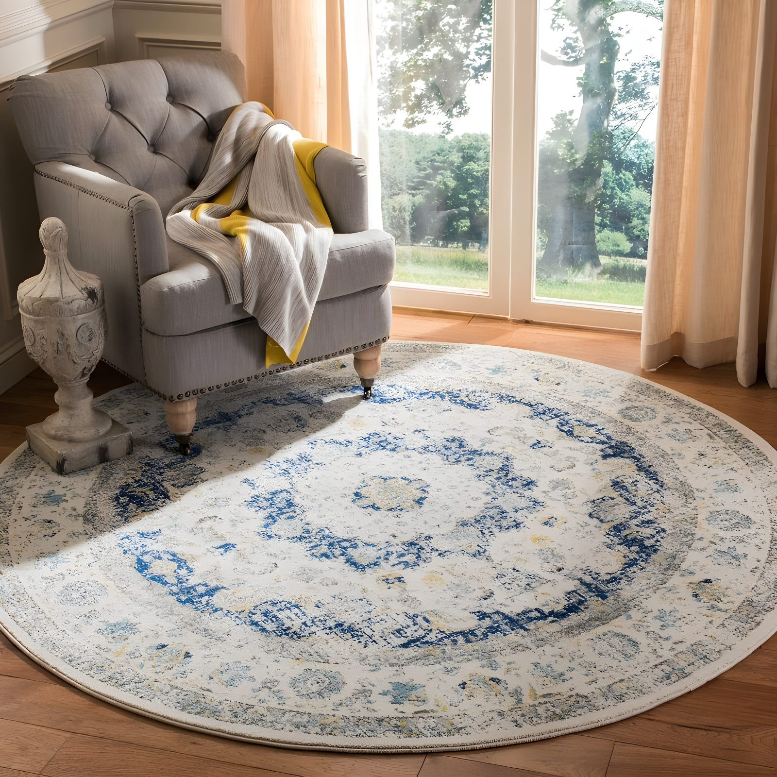 Evoke EVK220 Power Loomed Area Rug - Ivory/Blue - 6'7" Round - Safavieh.