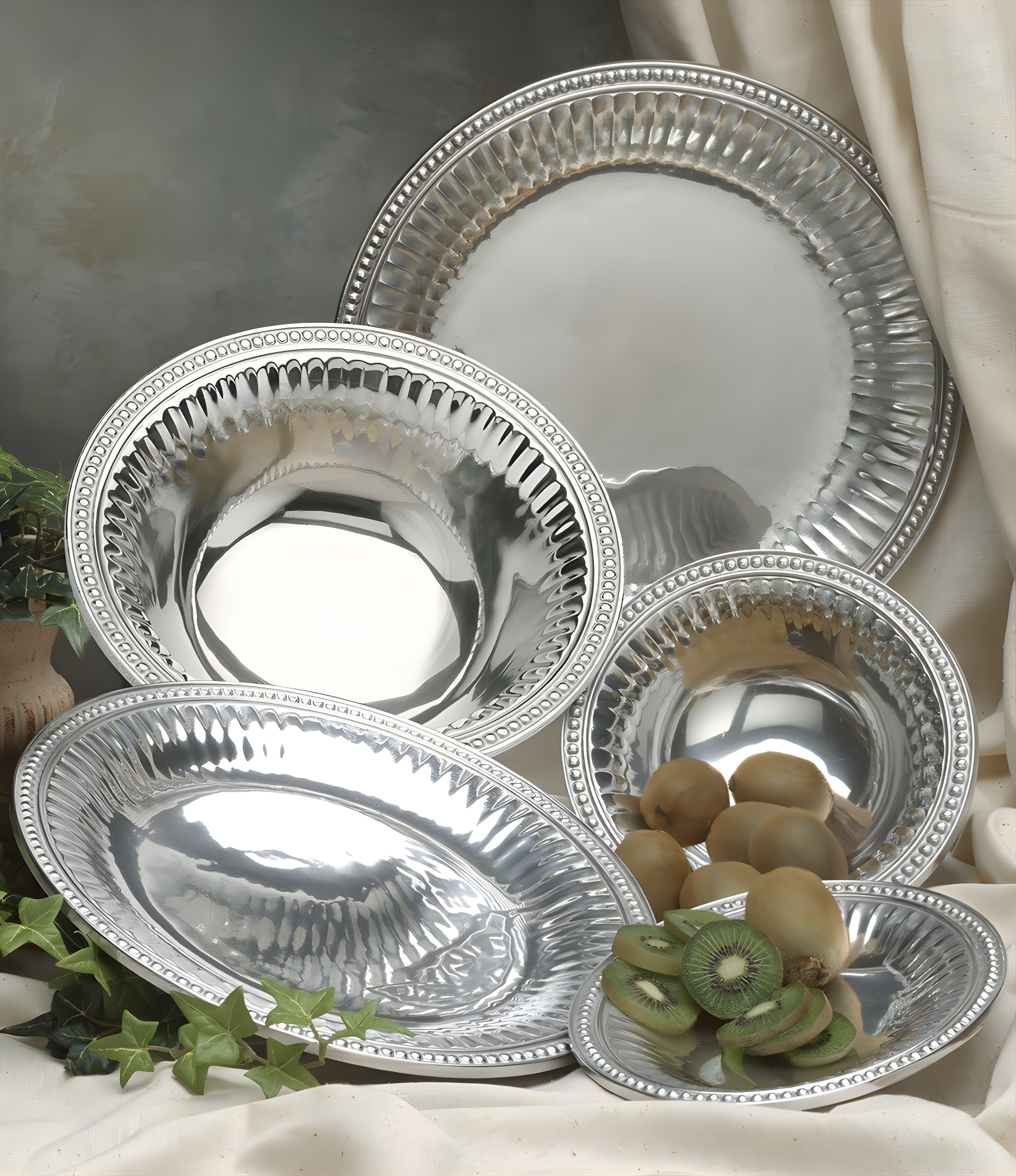 Wilton Armetale Wilton Armetale Flutes and Pearls Oval Serving Tray, 15.5-Inch-by-17.75-Inch