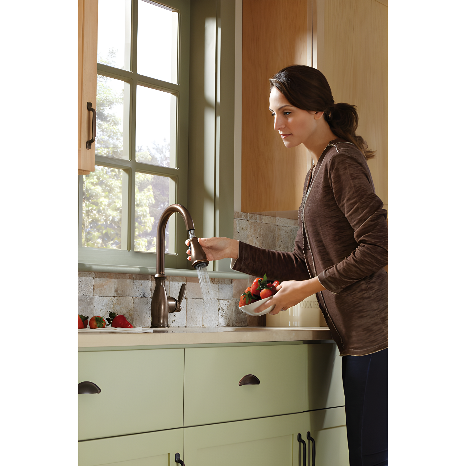 Moen MOEN Brantford Single-Handle Pull-Down Sprayer Kitchen Faucet with Reflex and Power Boost in Oil Rubbed Bronze 7185ORB