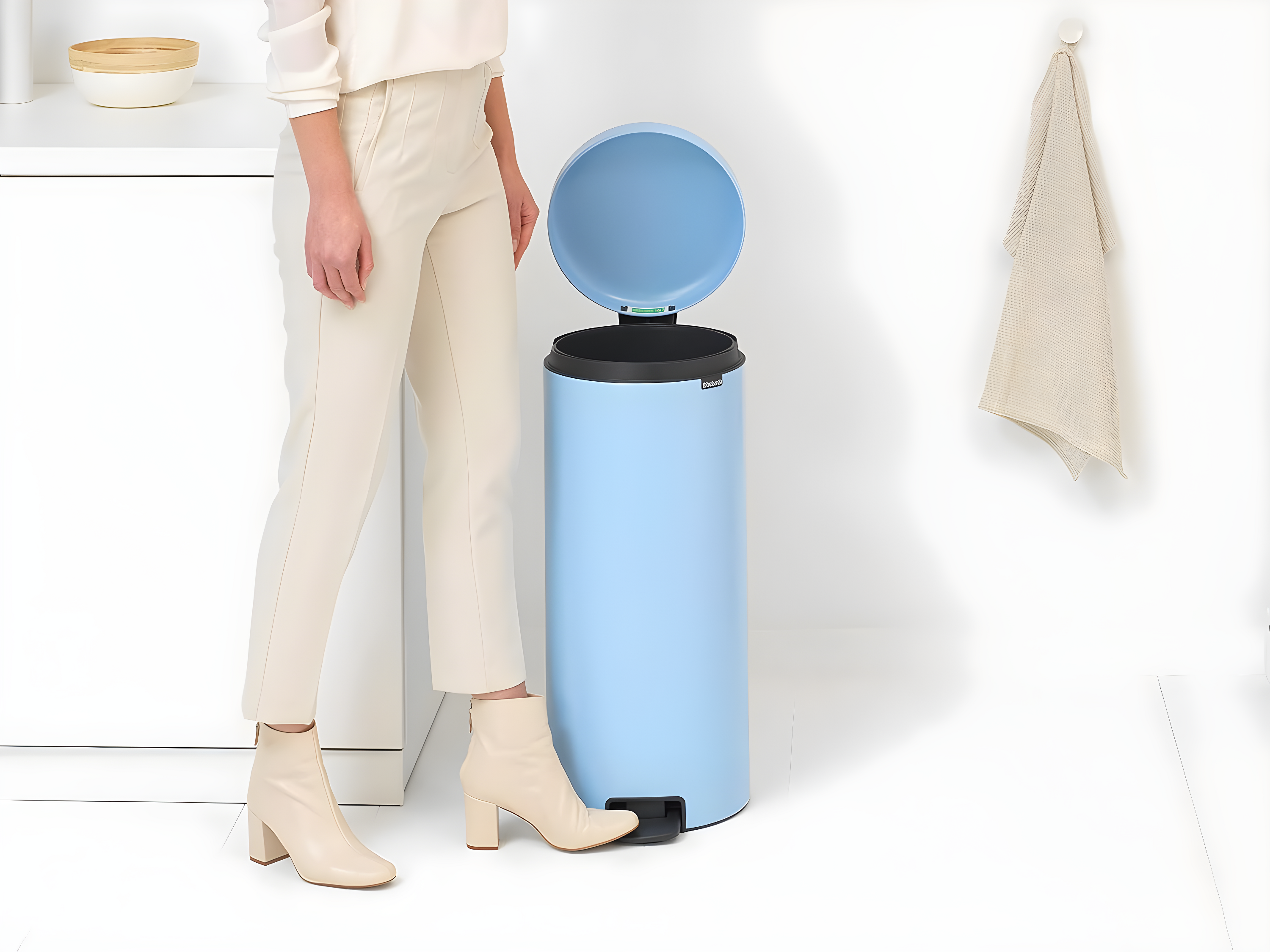 Brabantia NewIcon Step On Trash Can, 8 Gallon (30 Liter)