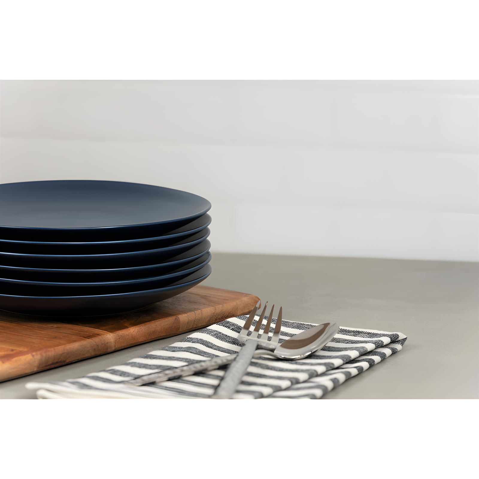 Wazee Matte 7.75" Salad Plate