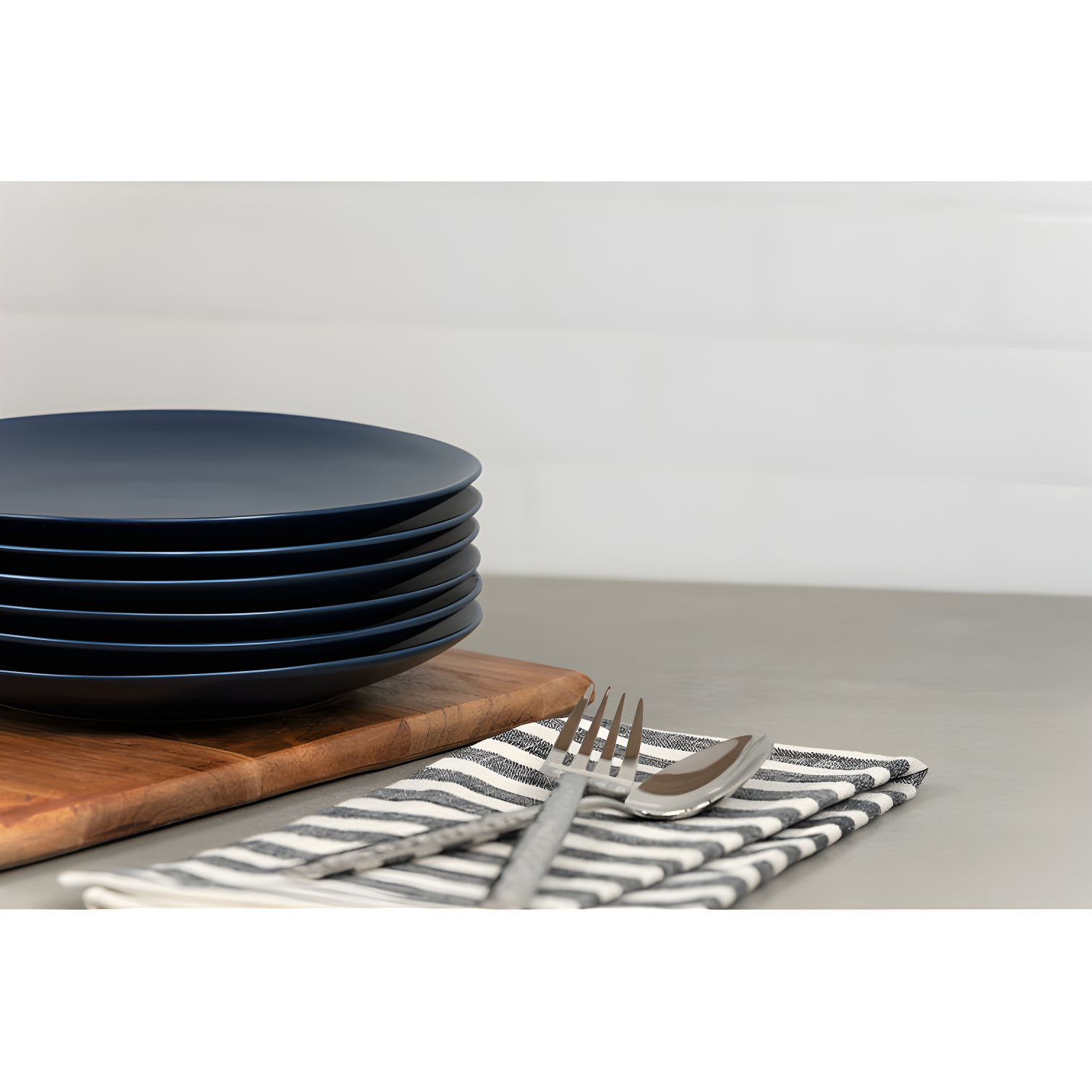 Wazee Matte 7.75" Salad Plate