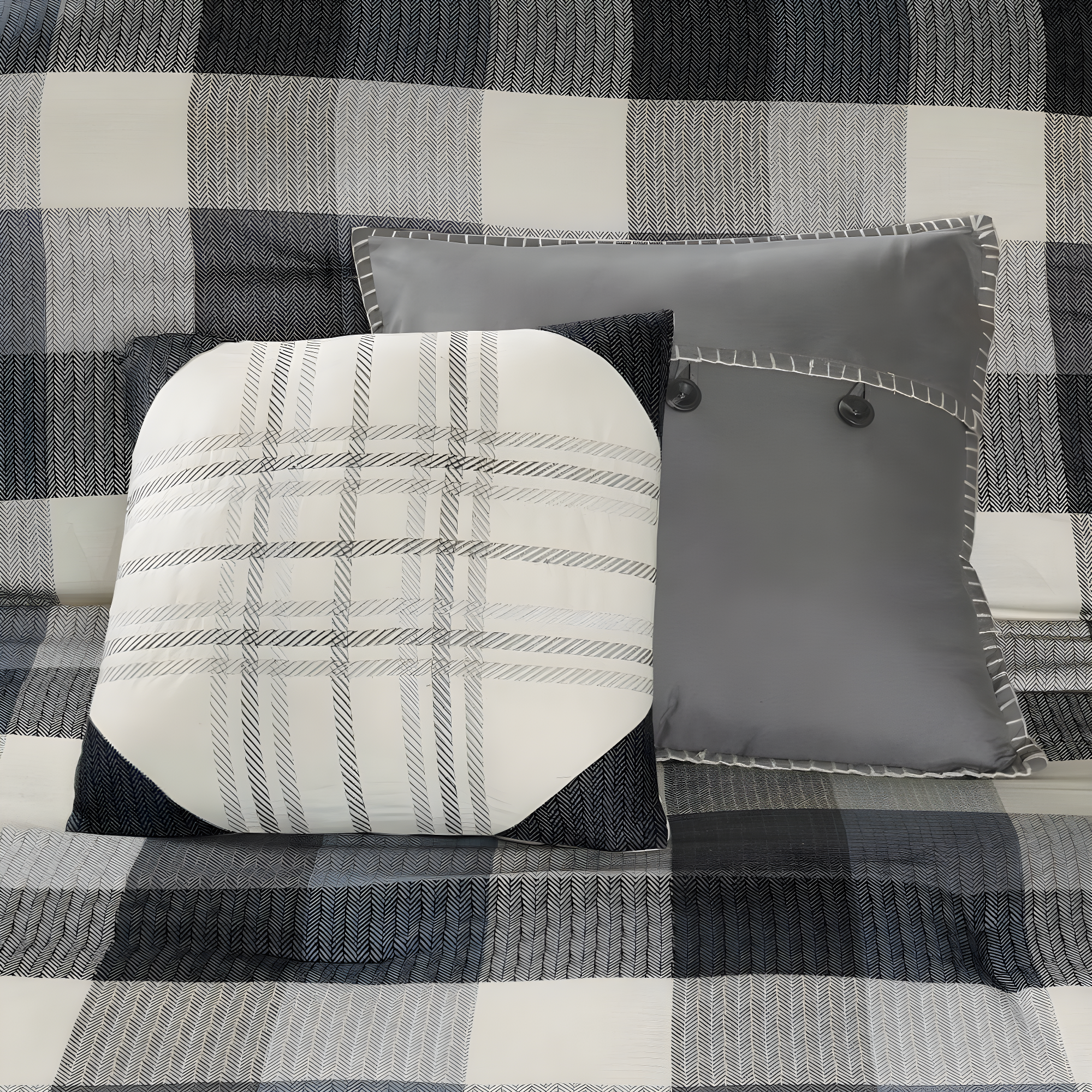 Madison Park Ridge 6 Piece Printed Herringbone Quilt Set with Throw Pillows