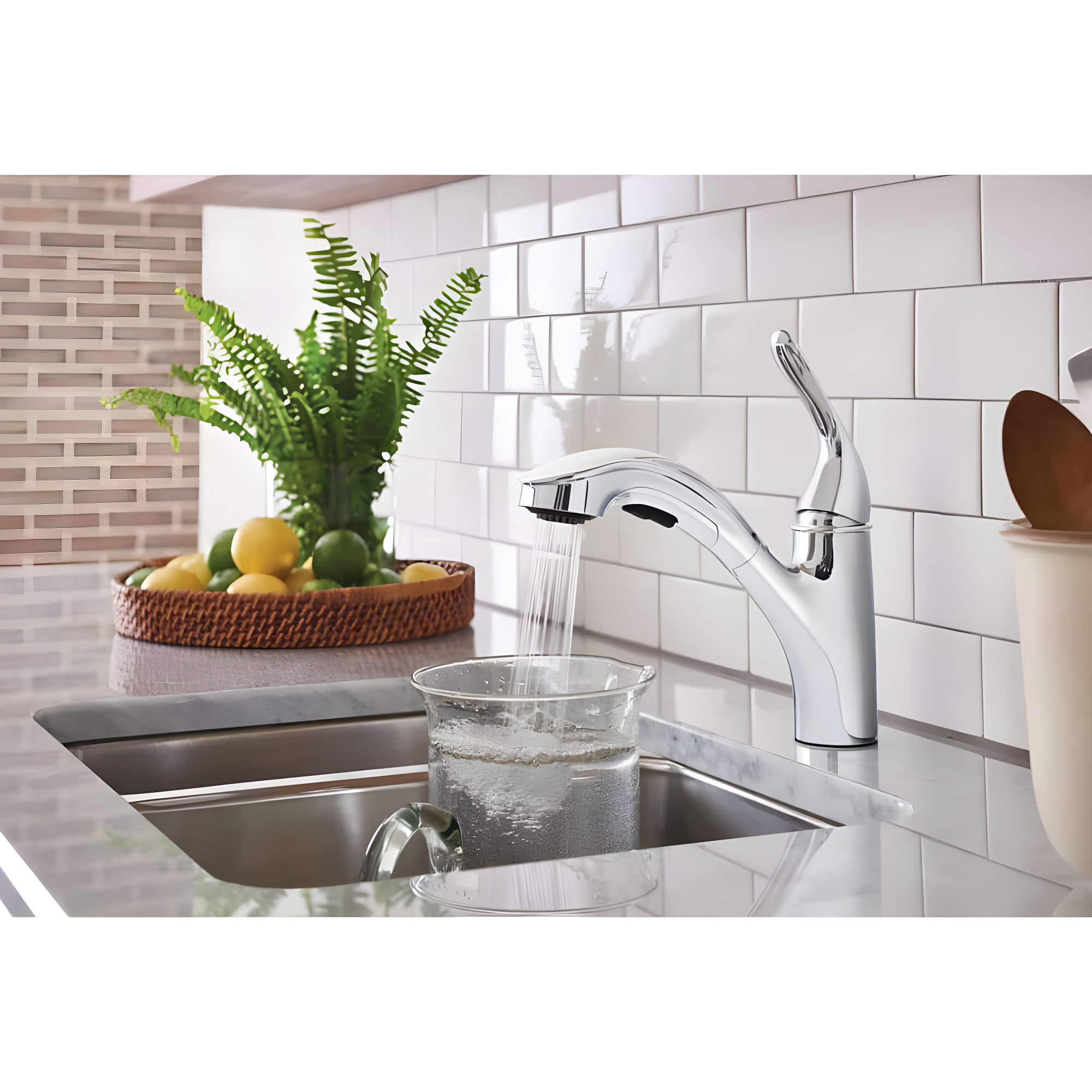 Moen 87557 Brecklyn Single-Handle Pull-Out Sprayer Kitchen Faucet with Power Clean in Chrome