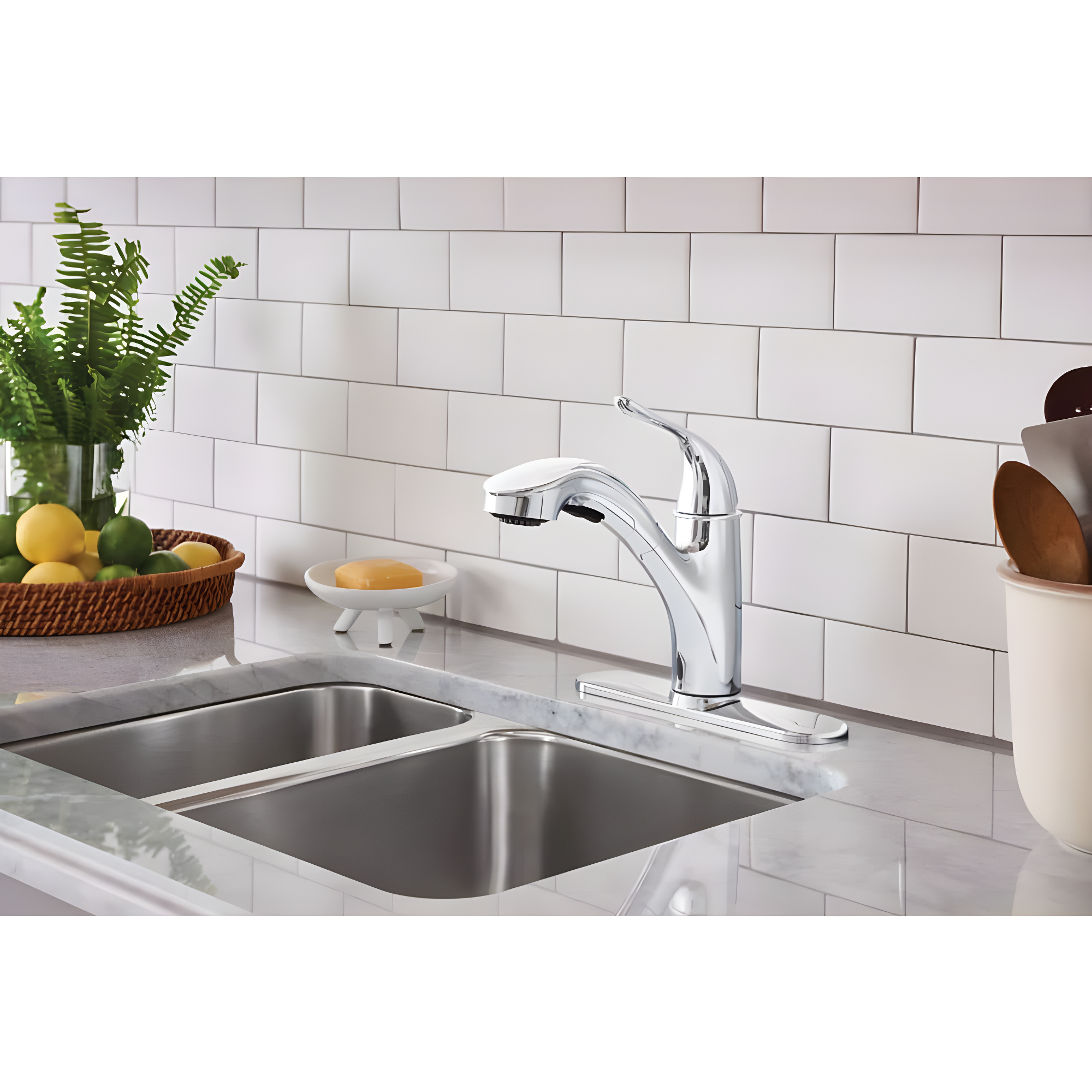 Moen 87557 Brecklyn Single-Handle Pull-Out Sprayer Kitchen Faucet with Power Clean in Chrome