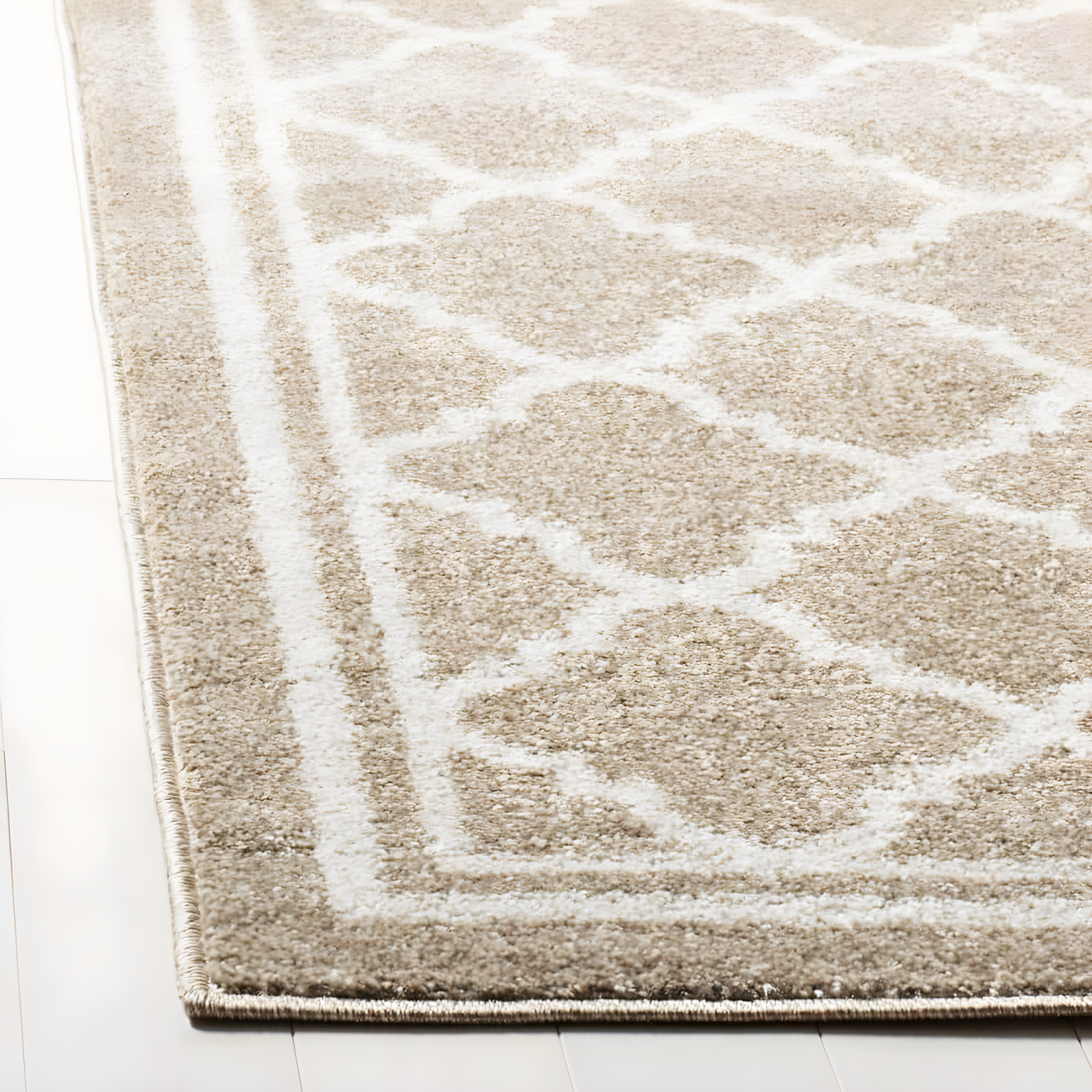 Amherst AMT422 Power Loomed Indoor Area Rug - Wheat/Beige - 7'x7' - Safavieh