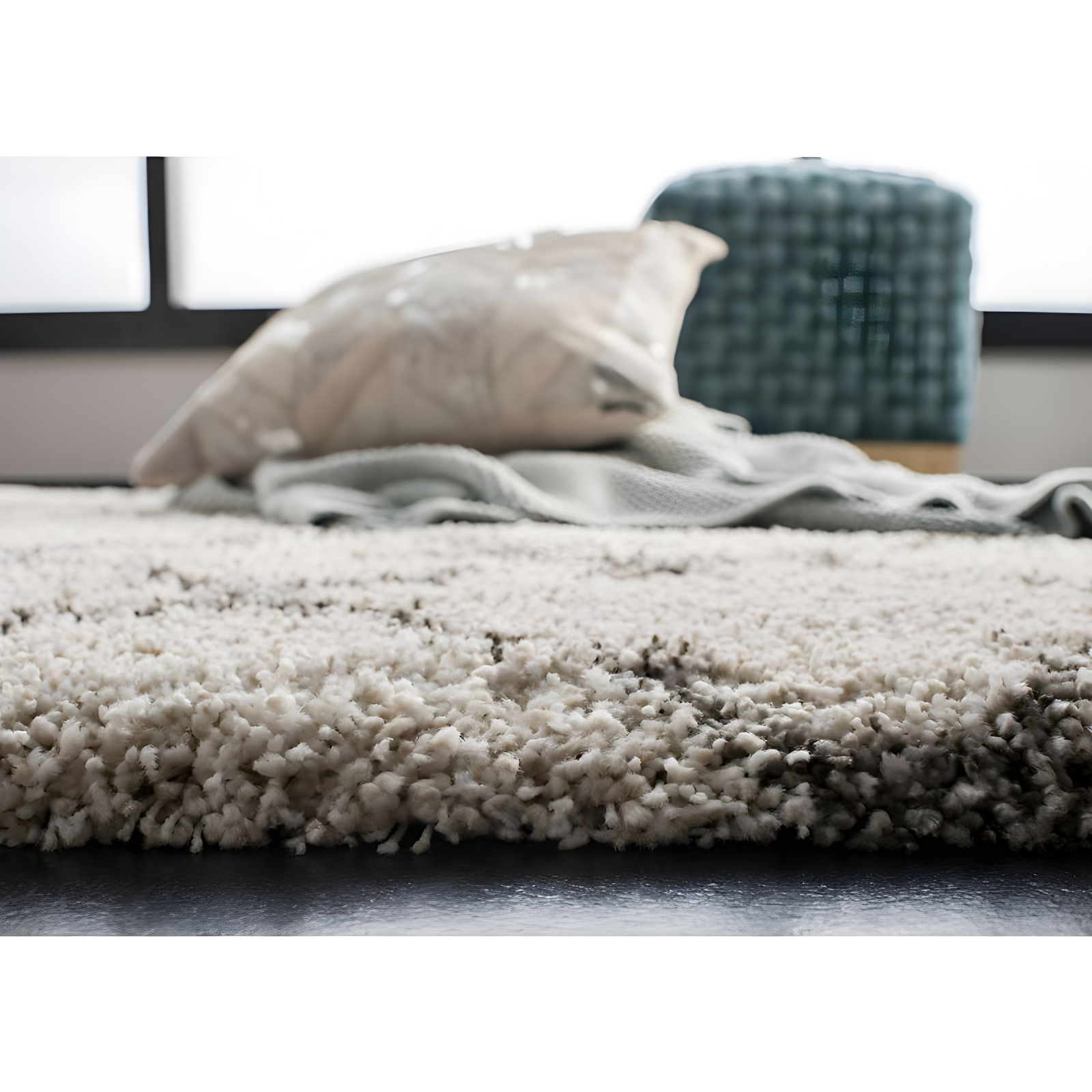 Hudson Shag SGH282 Power Loomed Indoor Area Rug - Ivory/Grey - 8'x10' - Safavieh