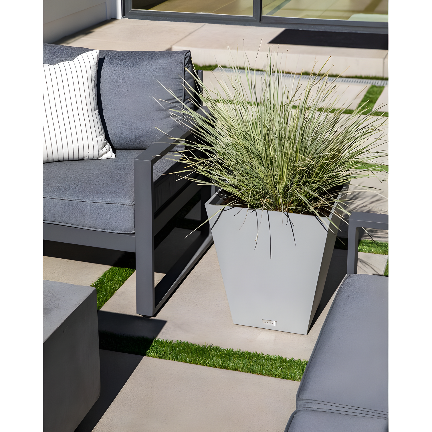 Pure Series Nobleton Planter