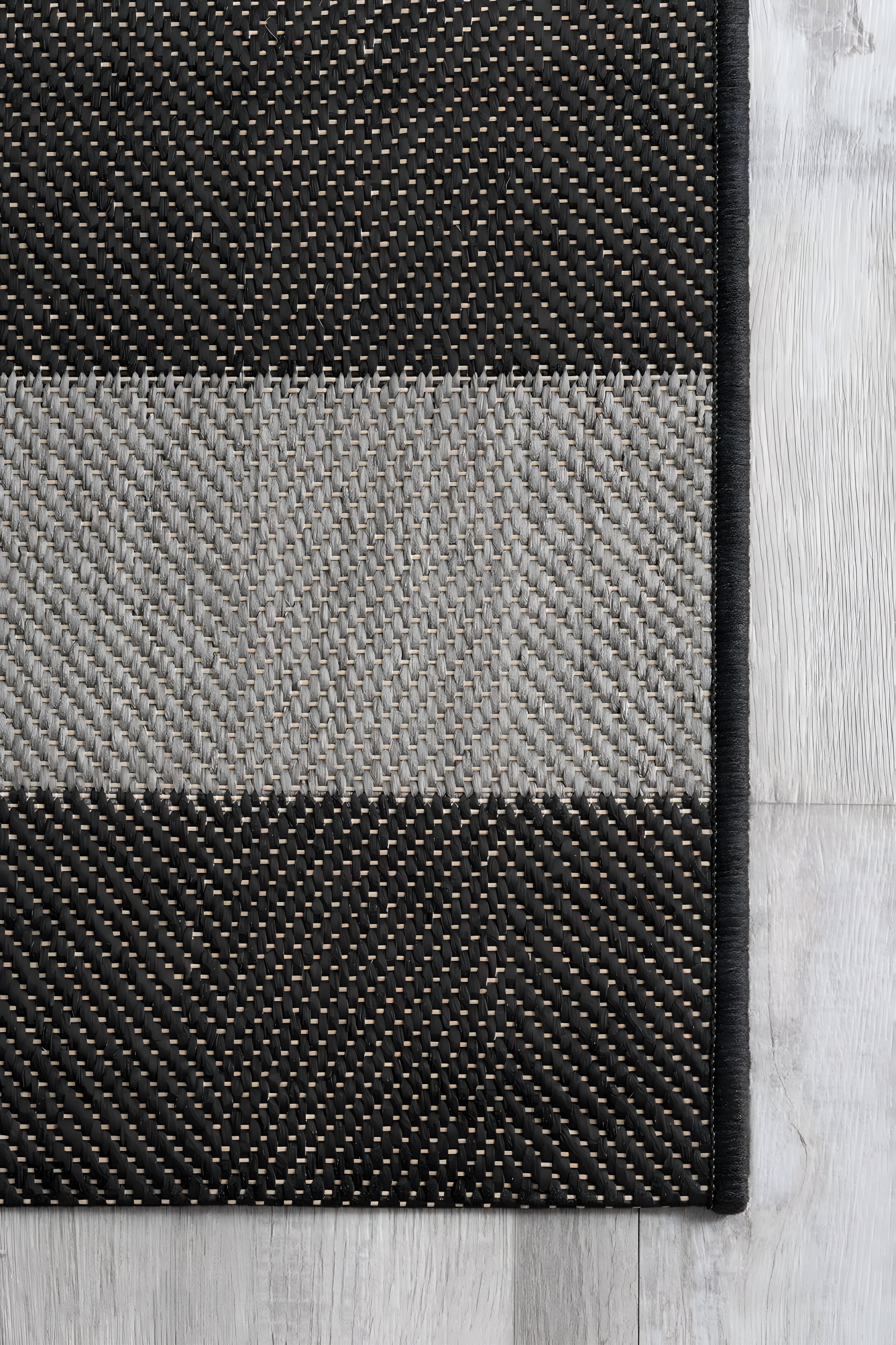 Nuloom Alexis Striped 4x6 Indoor/Outdoor Area Rug for Living Room Patio Deck Front Porch Kitchen, Black/Light Grey