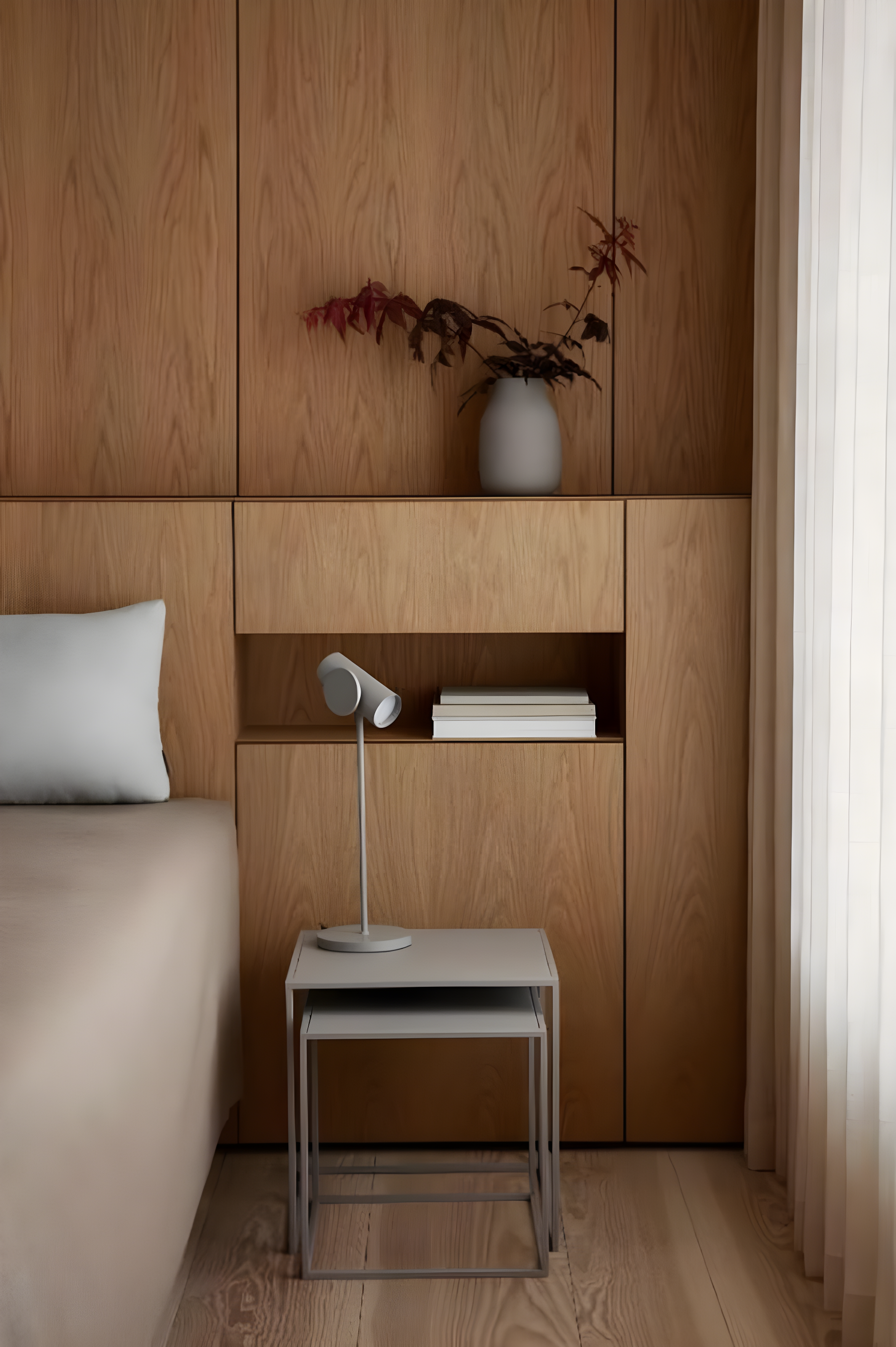 COLORA Porcelain Table Vase