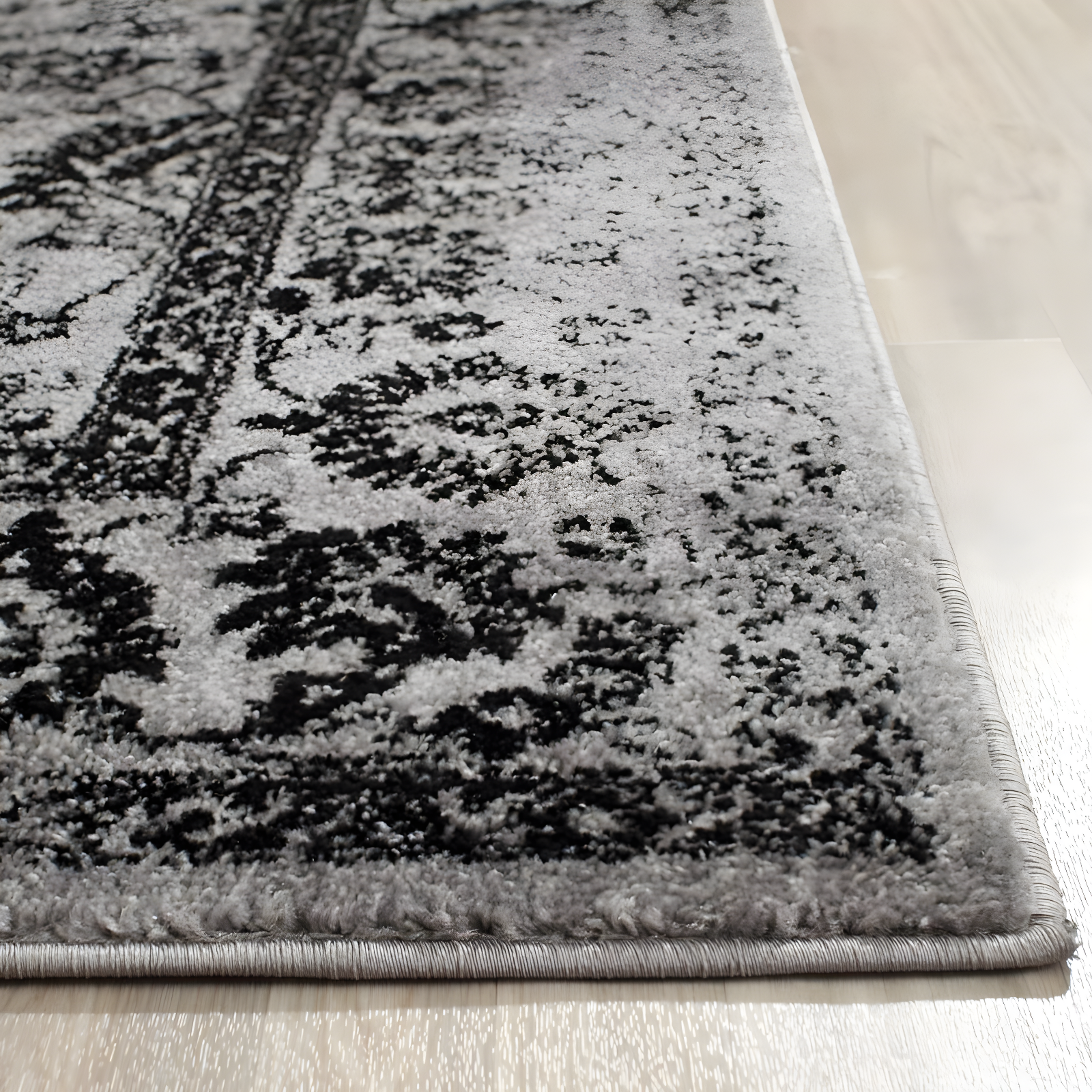 Adirondack ADR109 Machine Made Indoor Area Rug - Grey/Black - 6'x9' - Safavieh