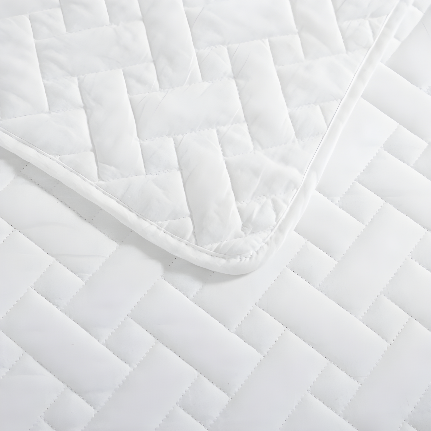 Tommy Bahama Home Tommy Bahama Raffia Solid Cotton Reversible Quilt Set