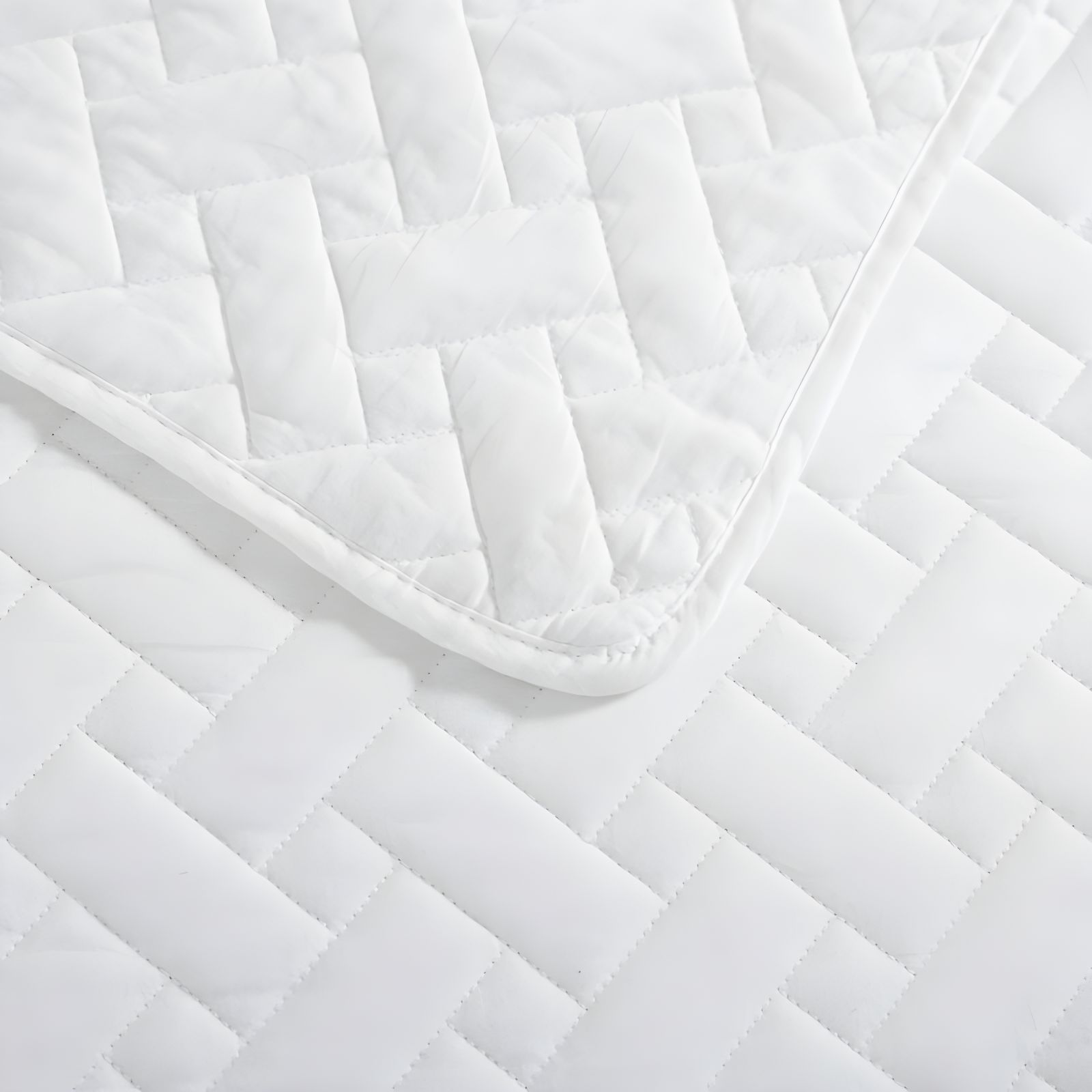 Tommy Bahama Home Tommy Bahama Raffia Solid Cotton Reversible Quilt Set
