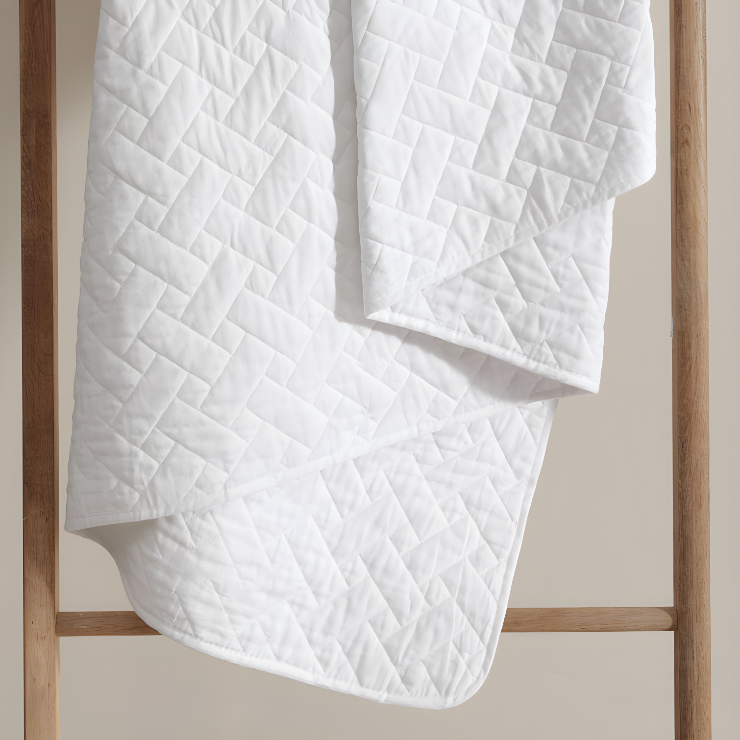 Tommy Bahama Home Tommy Bahama Raffia Solid Cotton Reversible Quilt Set