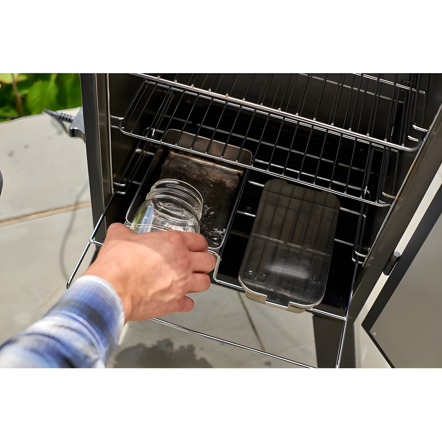 Cuisinart 30-In. Vertical Analog Electric Smoker with 548-Sq.In. Cooking Space in Black