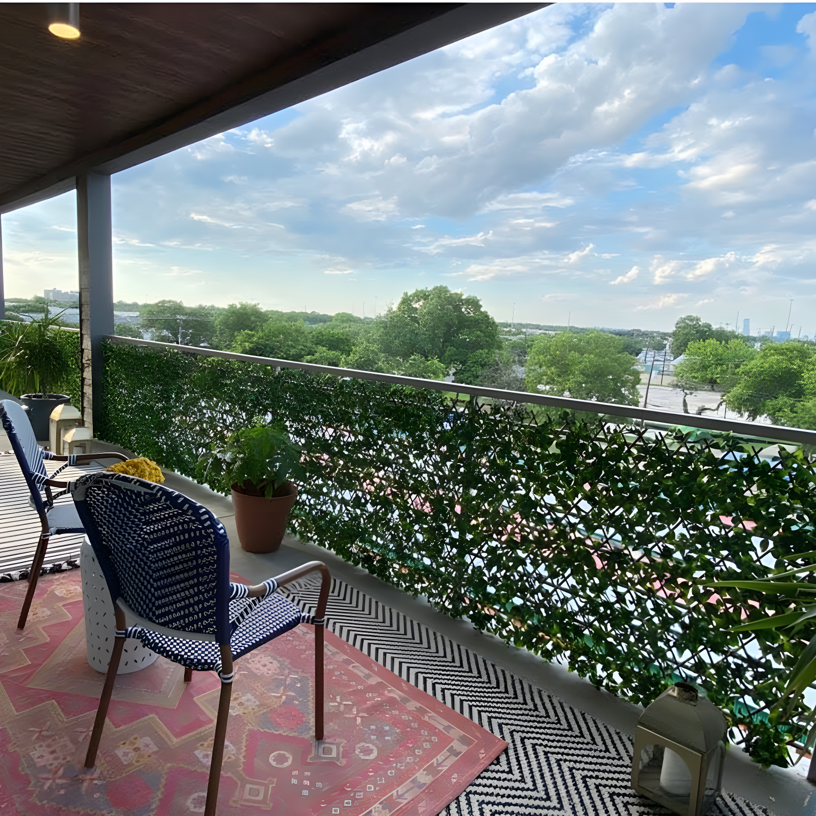 GreenSmart Dekor 30'' H x 98'' W Polyethylene Plastic