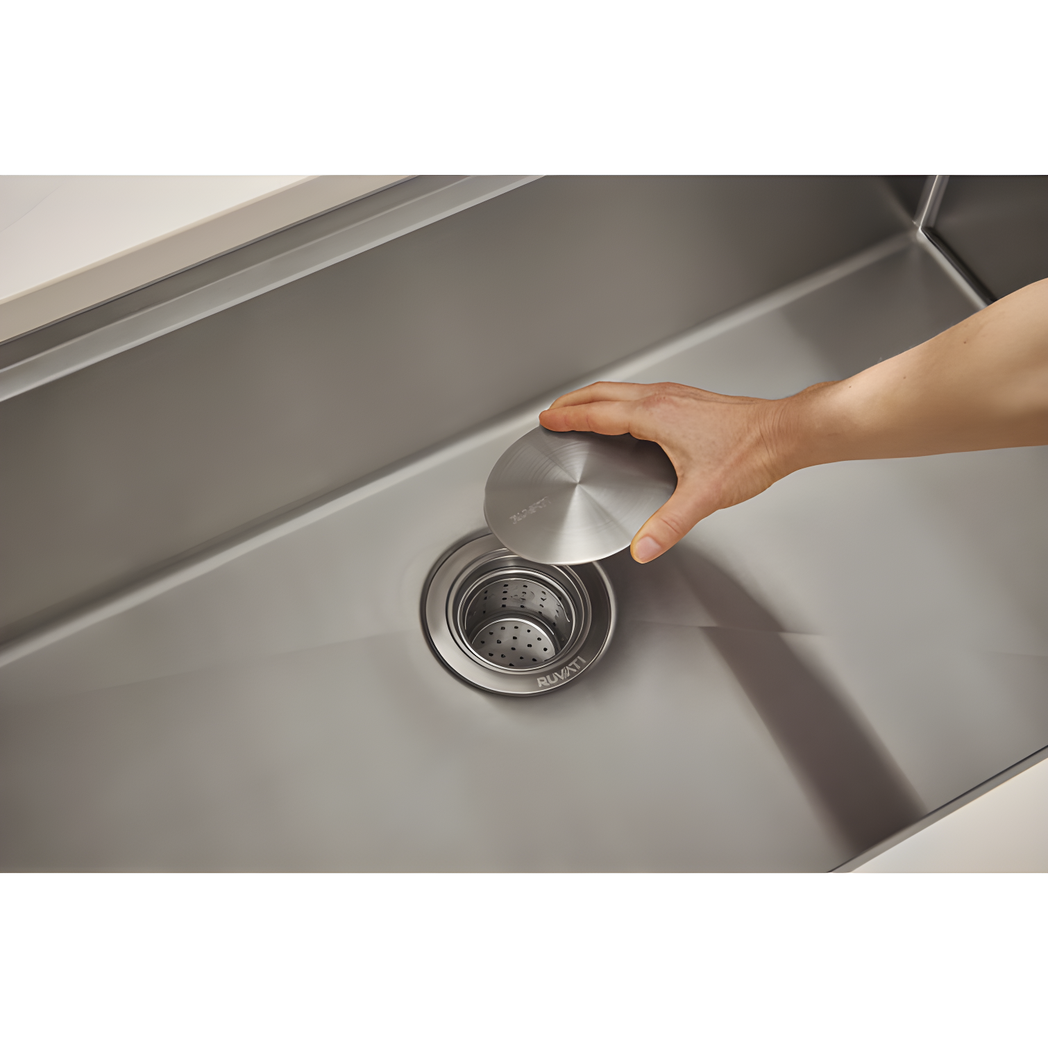 Ruvati RVH8303 Ruvati Workstation Undermount 16 Gauge Stainless Steel Kitchen Sink Single Bowl