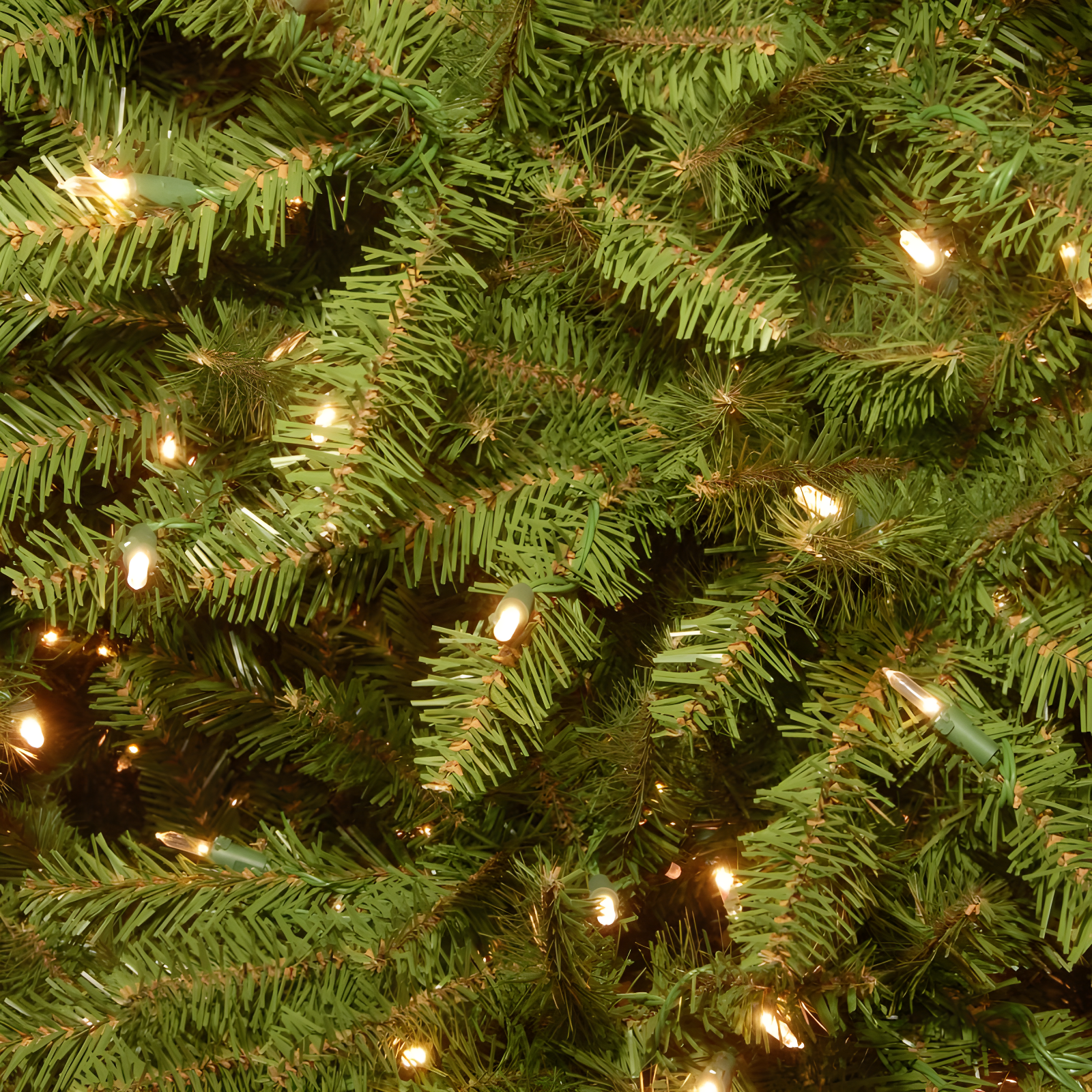 The Holiday Aisle® Dunhill Fir Tree with Clear Lights