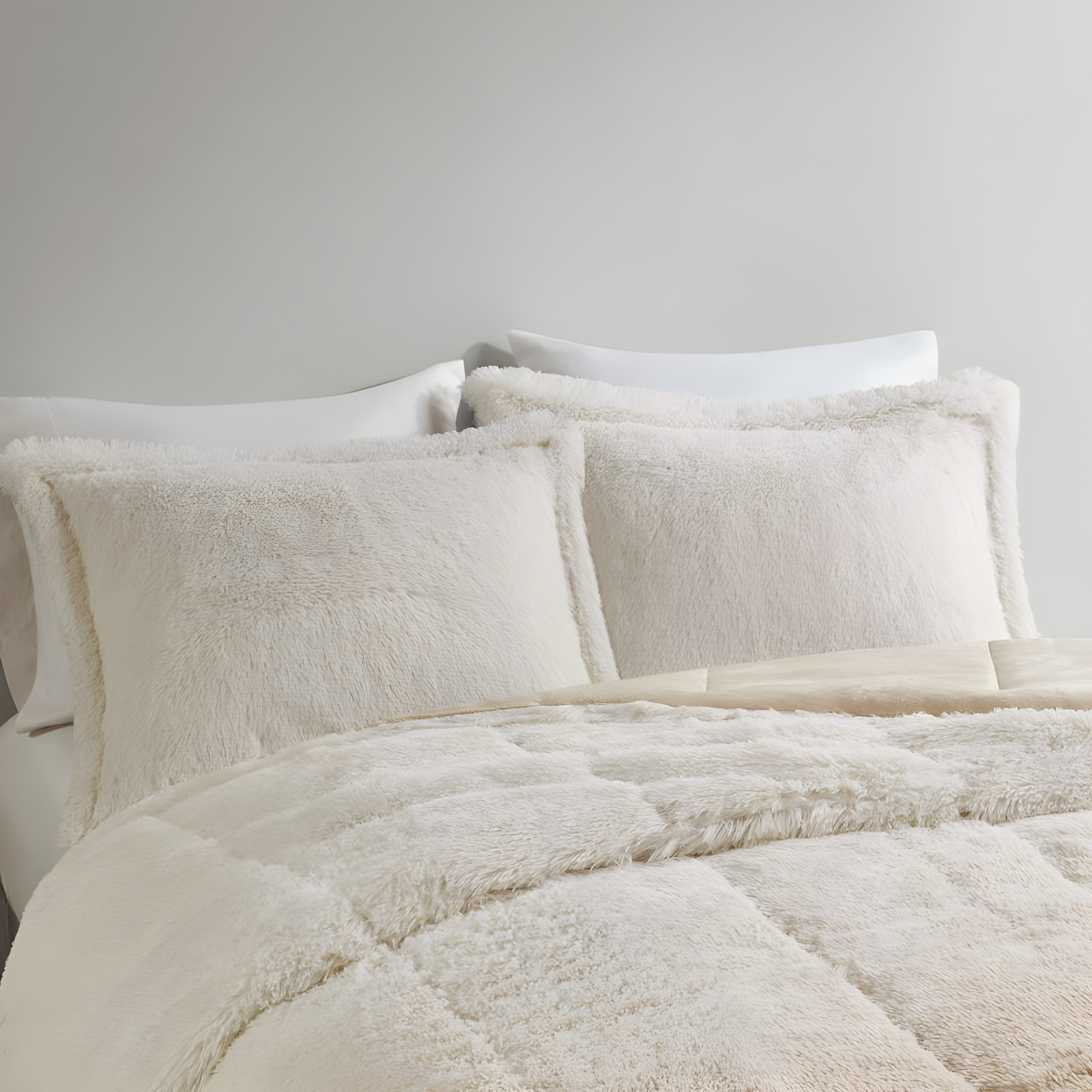 Intelligent Design Malea Shaggy Faux Fur Comforter Mini Set