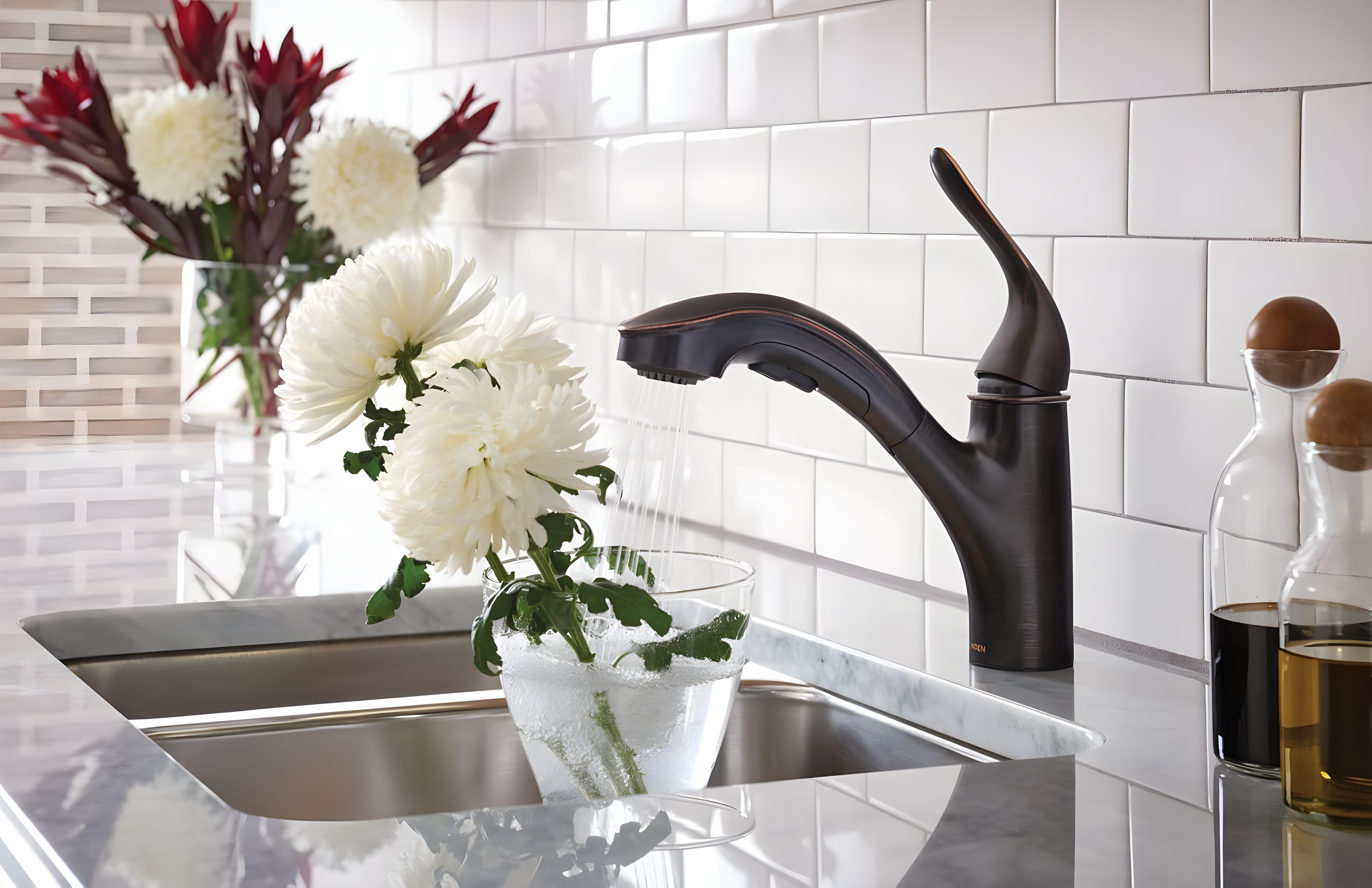 Moen Brecklyn Single-Handle Pull-Out Sprayer Kitchen Faucet with Power Clean Technology
